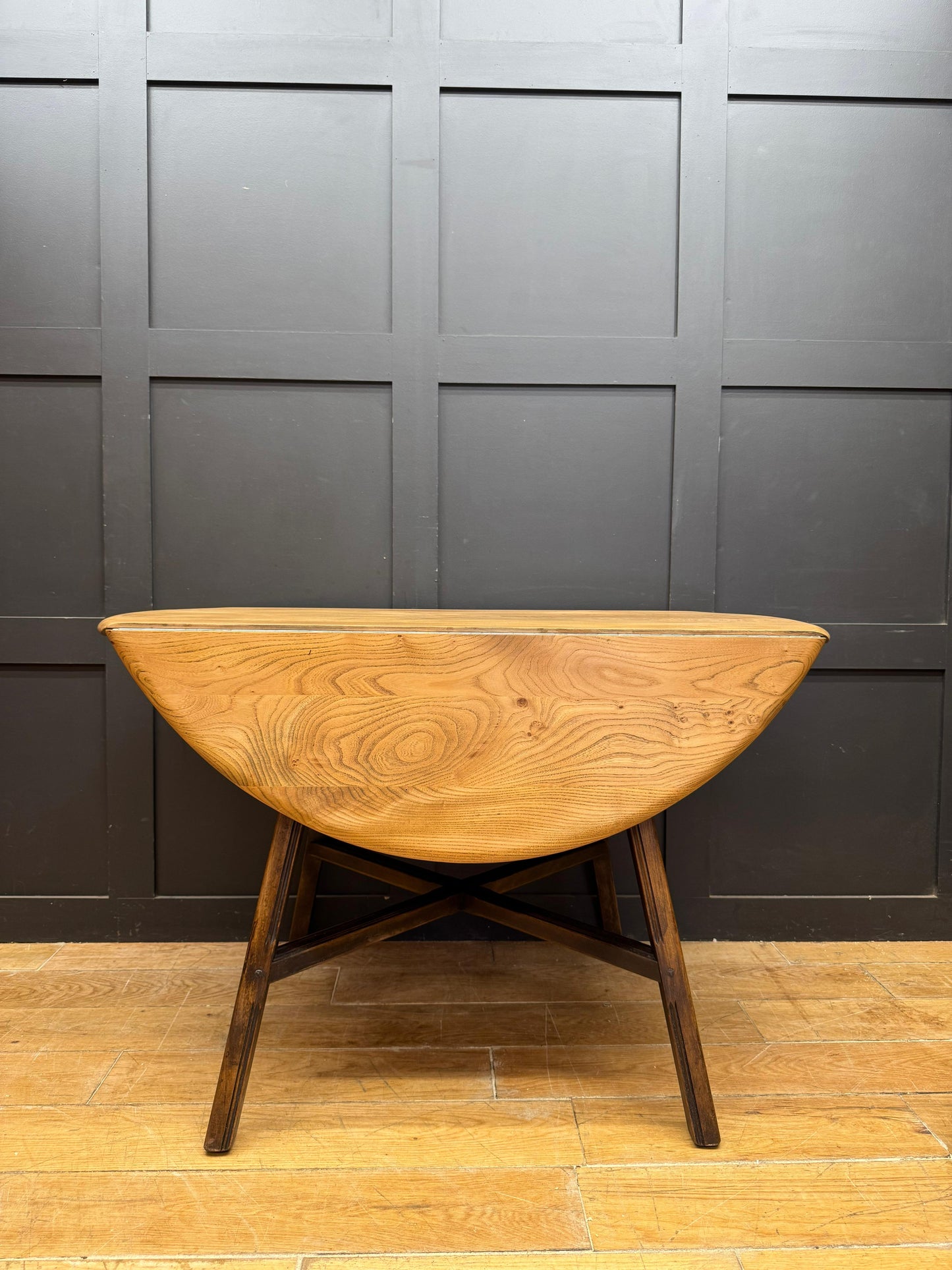 Ercol Elm Drop Leaf Dining Table / Vintage MCM Extending Round Kitchen Table