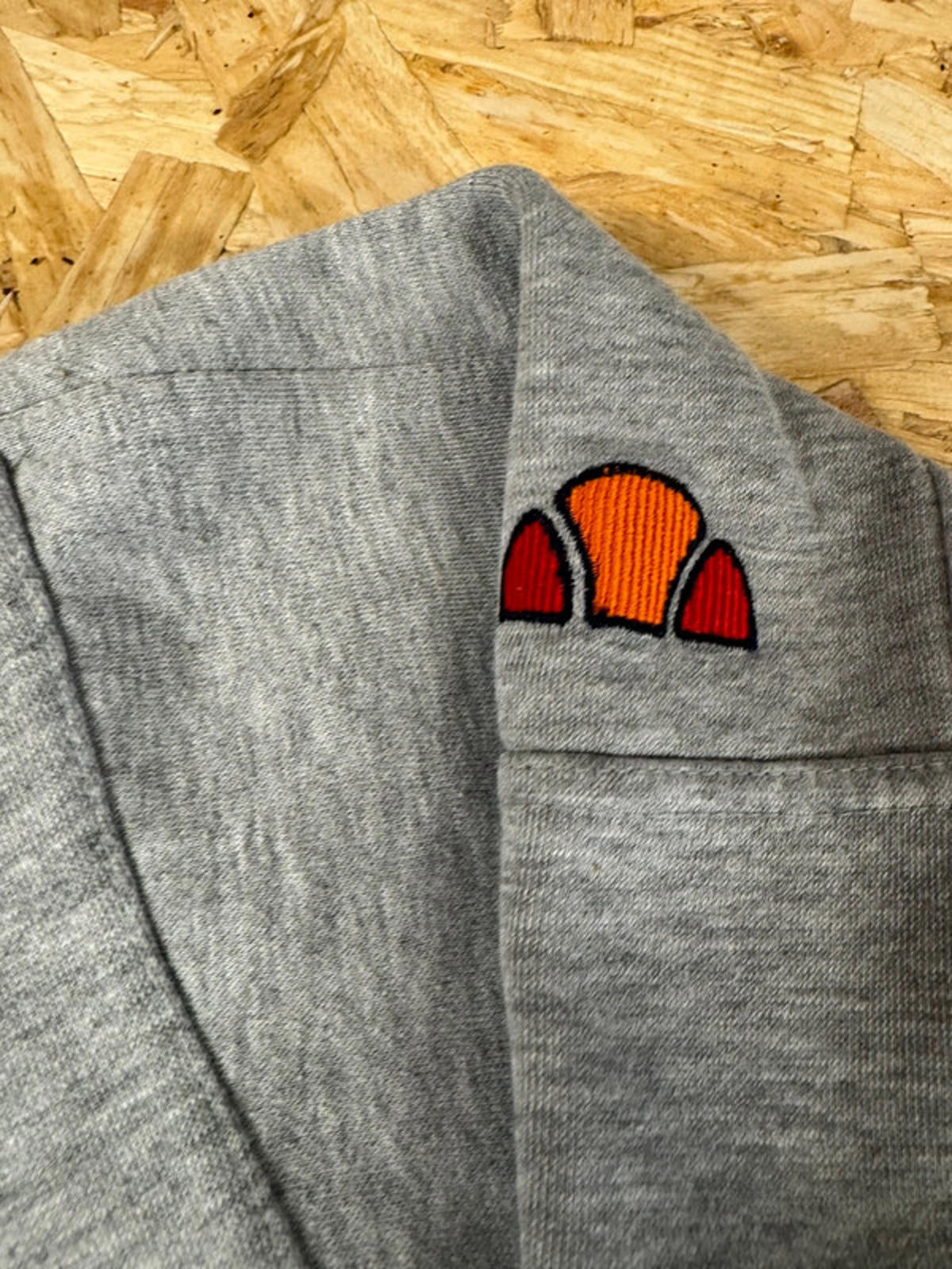 Vintage 90s Ellesse Grey Spell Out Jumper Top Sweater Unisex Men’s Womens Medium