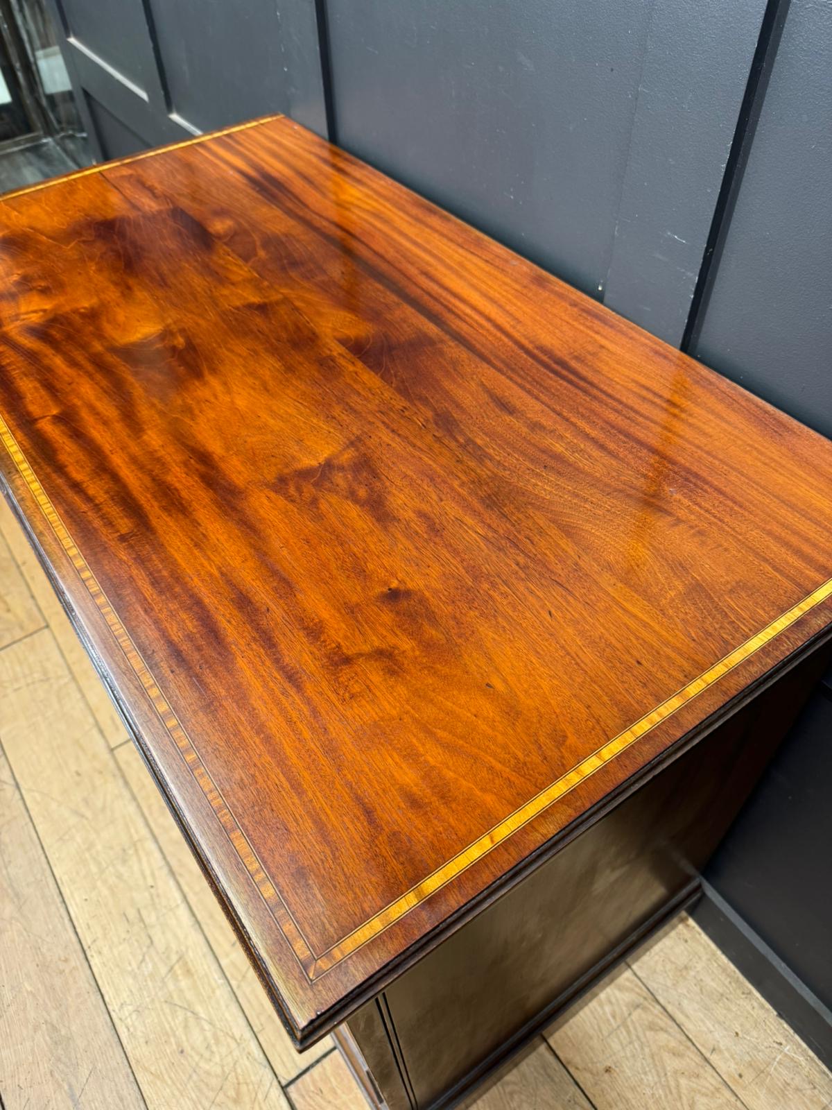 Antique Mahogany Chest of Drawers Bedroom Storage / Victorian Georgian