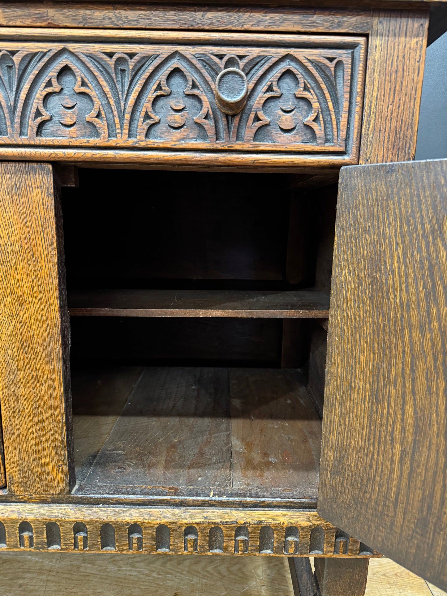 Vintage Carved Oak Dresser Sideboard Cabinet / Welsh Dresser Kitchen RUSTIC WAREHOUSE NORFOLK