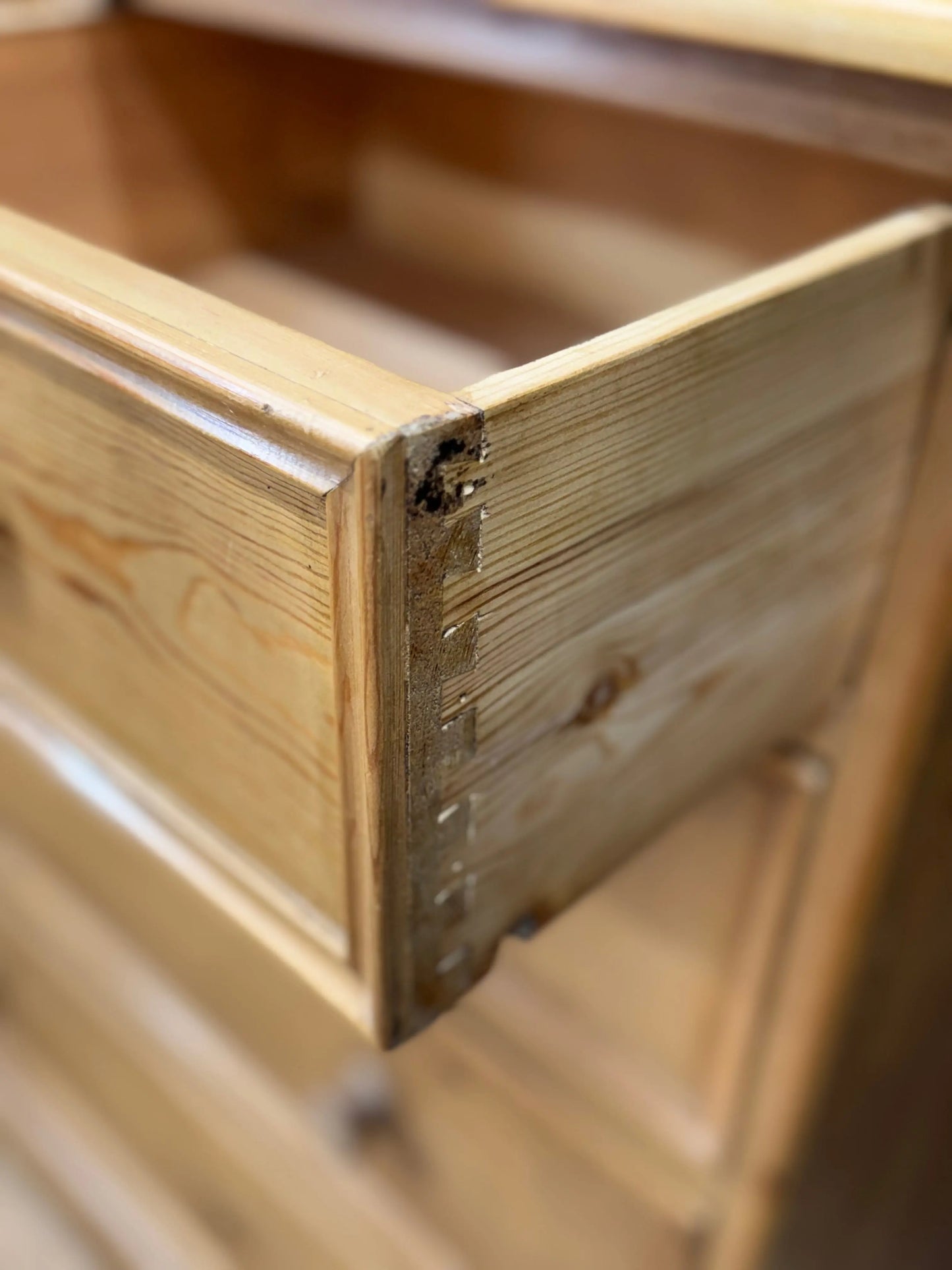 Solid Pine Chest of Drawers Rustic Country Farmhouse Bedroom Storage