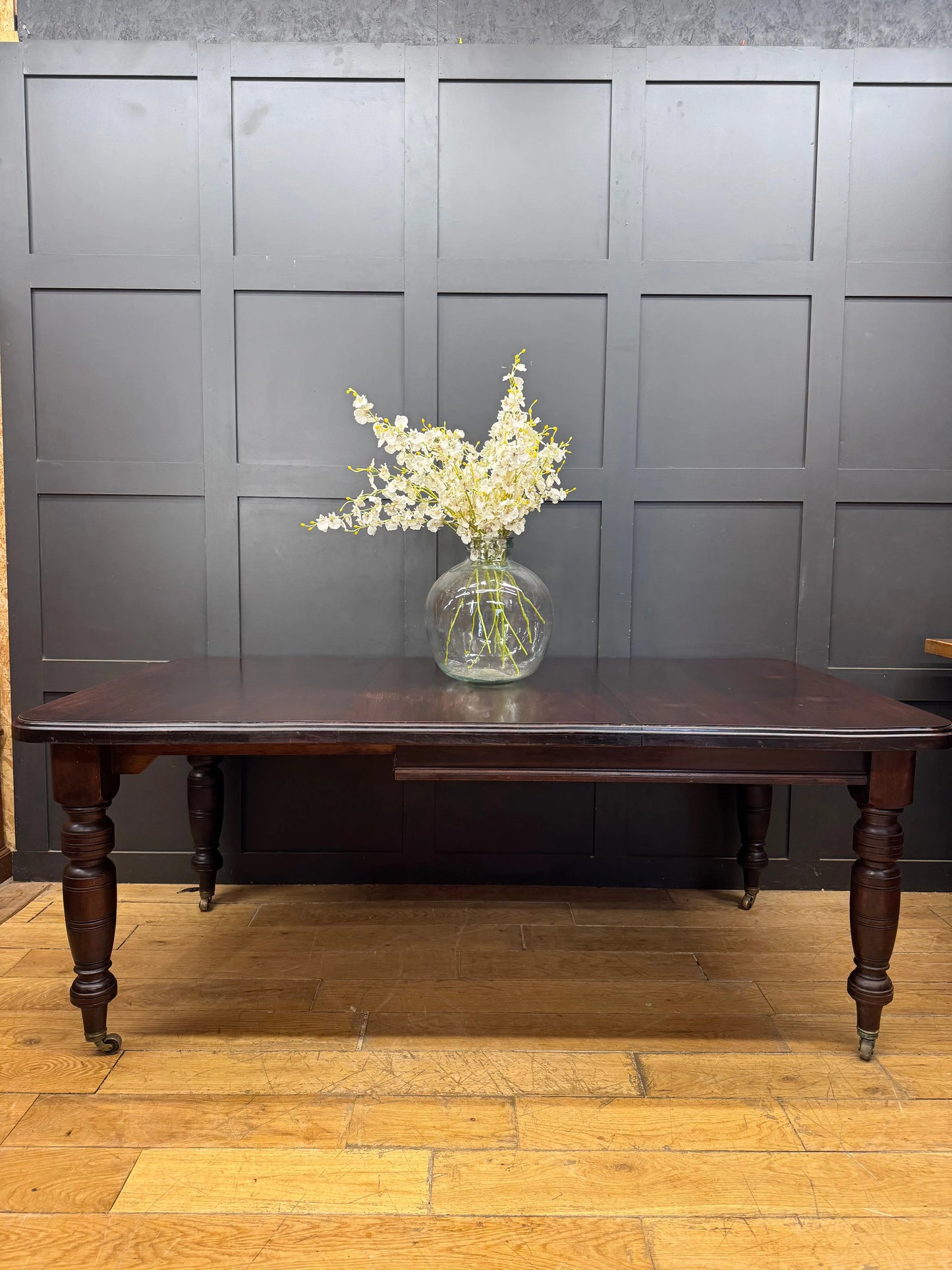 Victorian Mahogany Extending Dining Table Antique 6 Seater Brass Castors