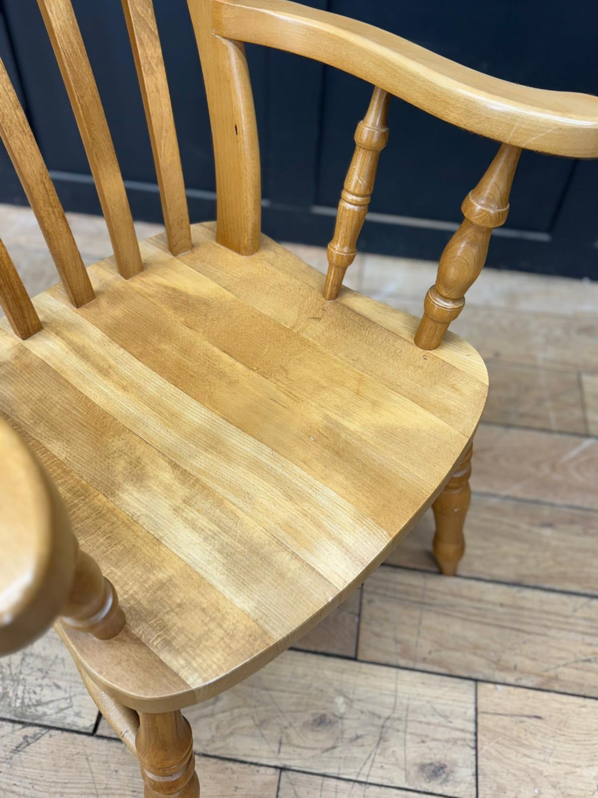 Preloved Farmhouse Beech Windsor Armchair / Kitchen Fireside Chair (B)