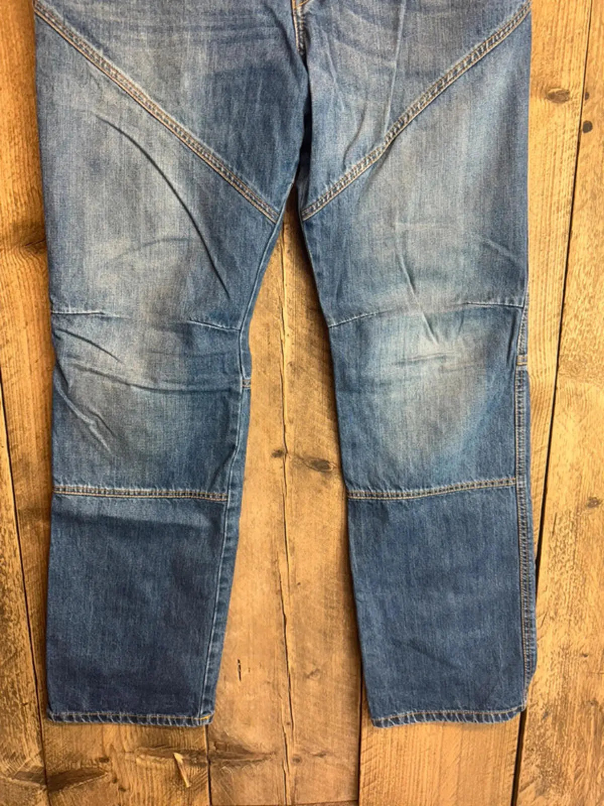 Vintage pair of men’s Y2K FCUK Jeans 36x34 FCUK