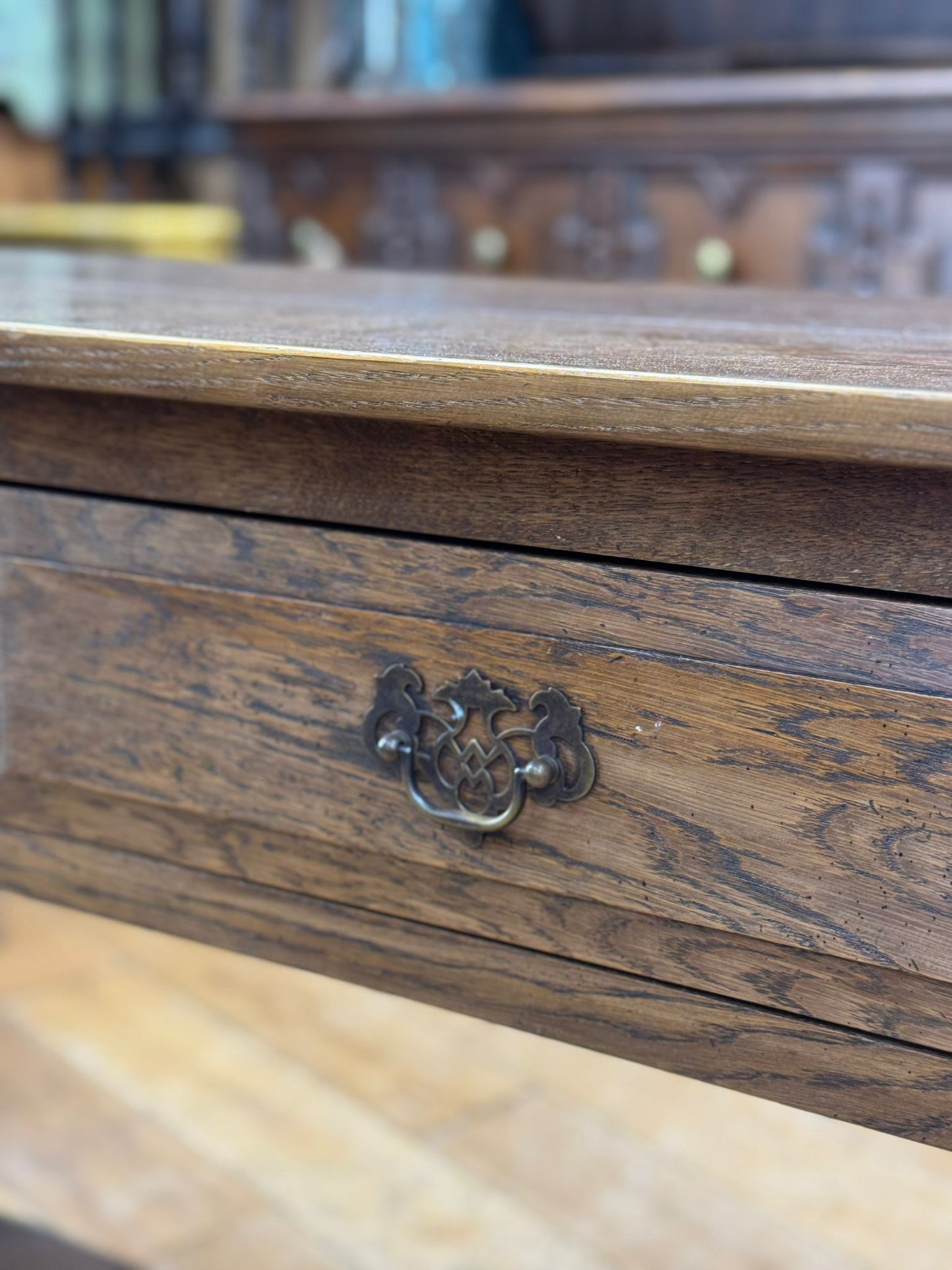 Large Vintage Oak Console Table – 3 Drawer Rustic Farmhouse Hall Sideboard