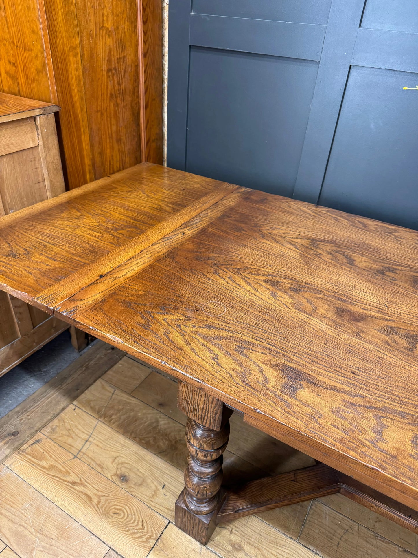 Large Vintage Oak Extending Refectory Dining Kitchen Table with Draw Leaf 275cm
