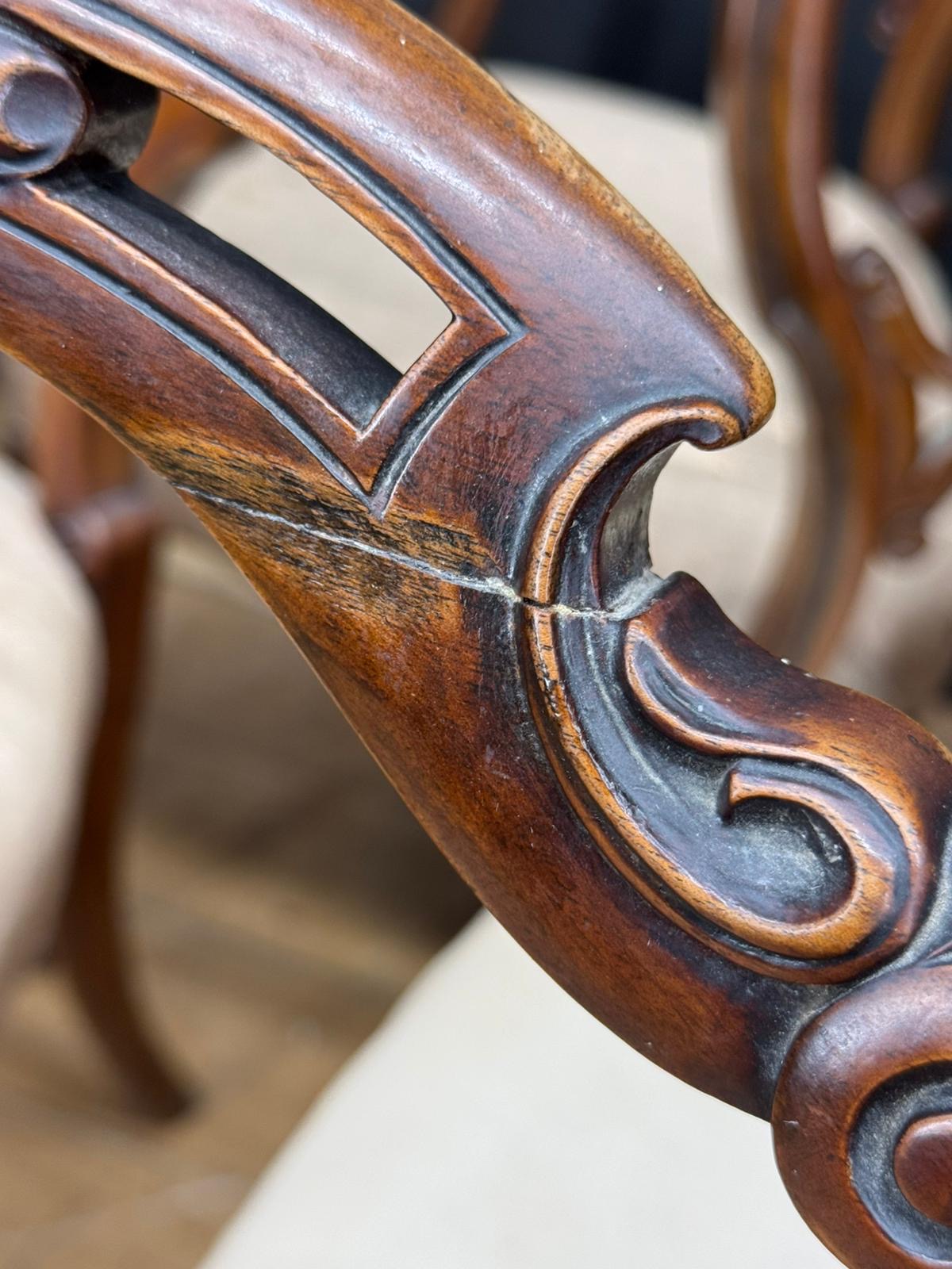 Antique Victorian Balloon Back Dining Chairs – Set of 6 – Carved Walnut