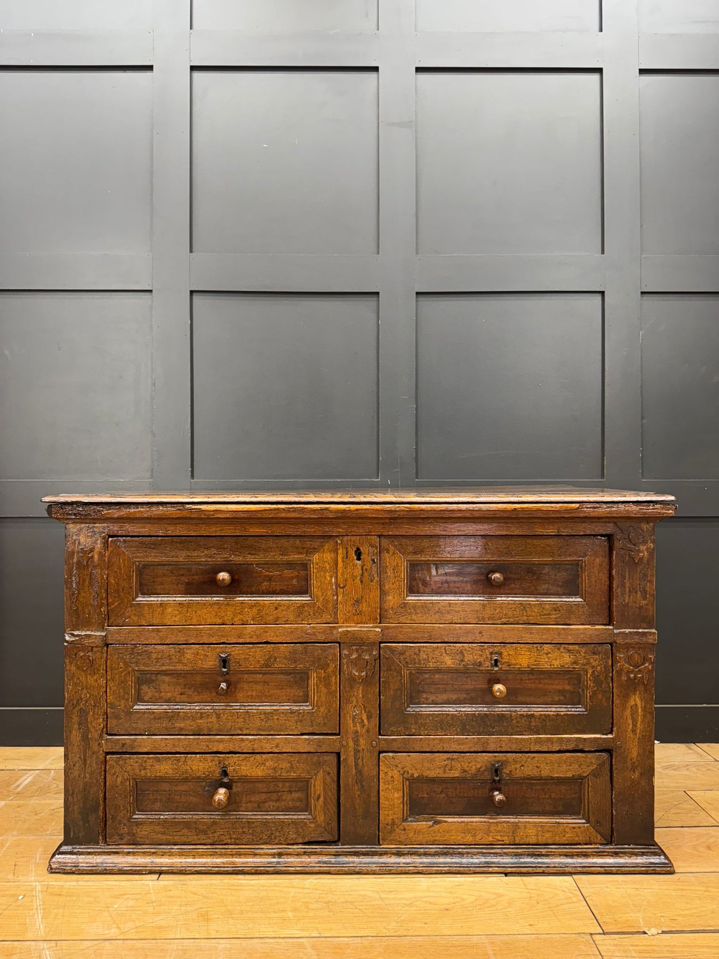 17th Century Oak Cabinet – 4 Drawer Coffer Front 111cm TV Stand Chest Of Drawers