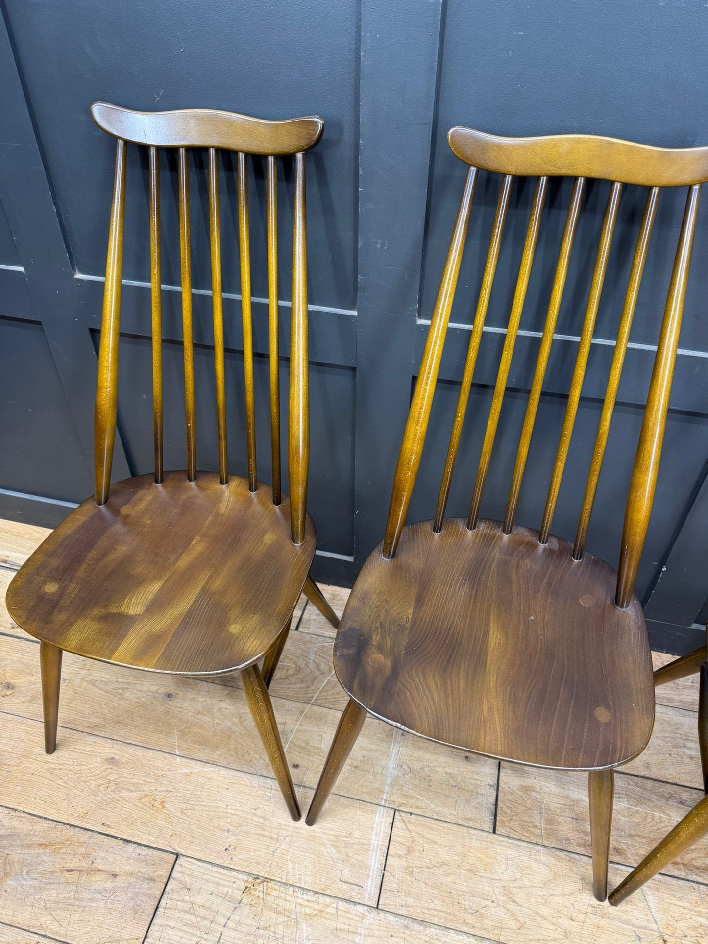 Retro Set of 4 Ercol Goldsmith “Moustache” Dining Kitchen Chairs /Elm And Beech