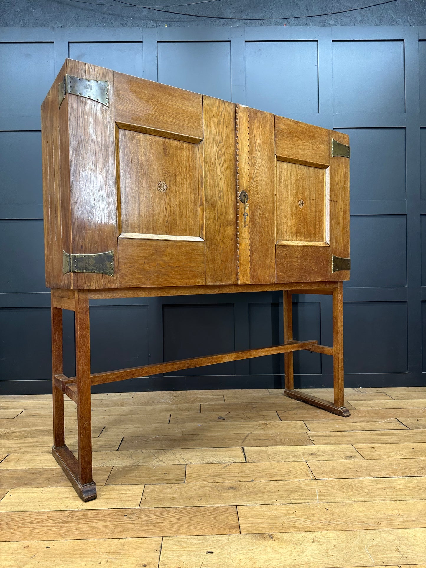 Antique Oak Arts & Crafts Drinks Cabinet /  Large Oak Sideboard