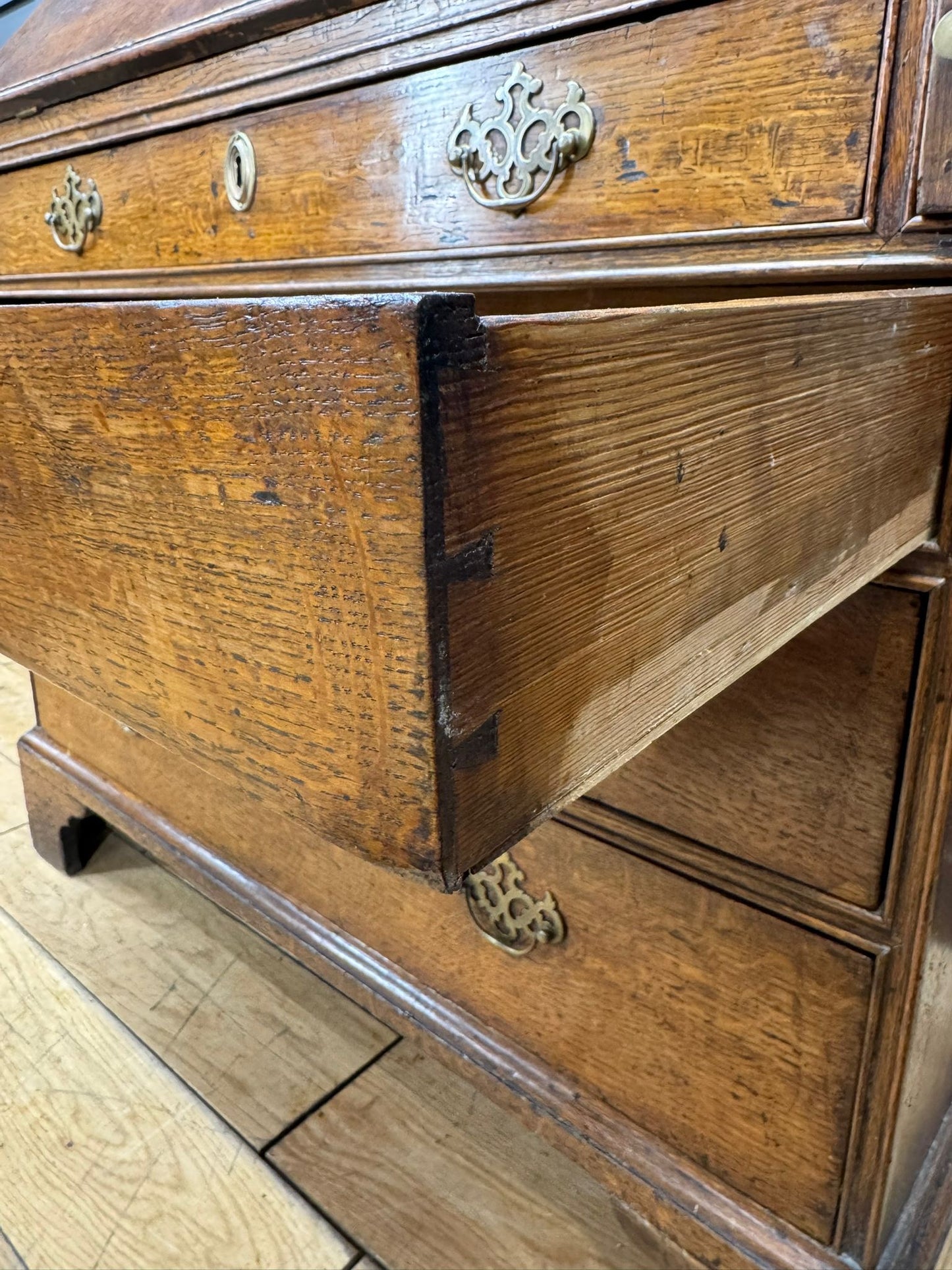 Georgian Oak Bureau Desk / Writing Desk / Hall Sideboard