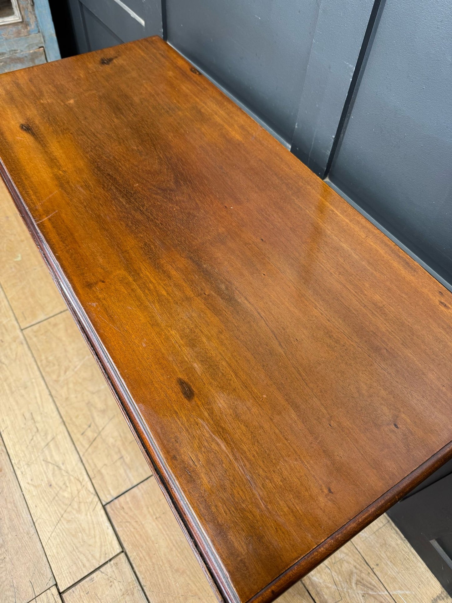 Antique Extending Mahogany Dining Table / Drop Leaf Sideboard / Ocassional