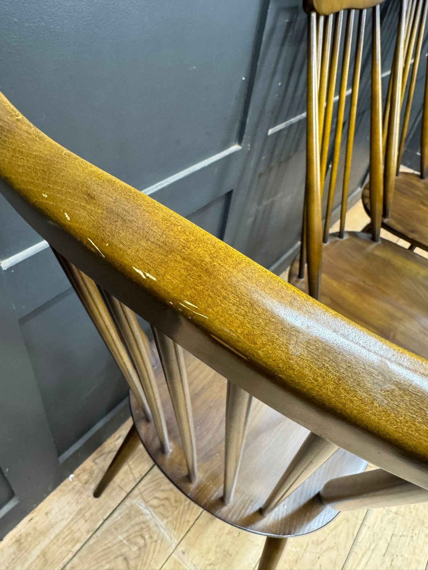 Retro Set of 4 Ercol Goldsmith “Moustache” Dining Kitchen Chairs /Elm And Beech