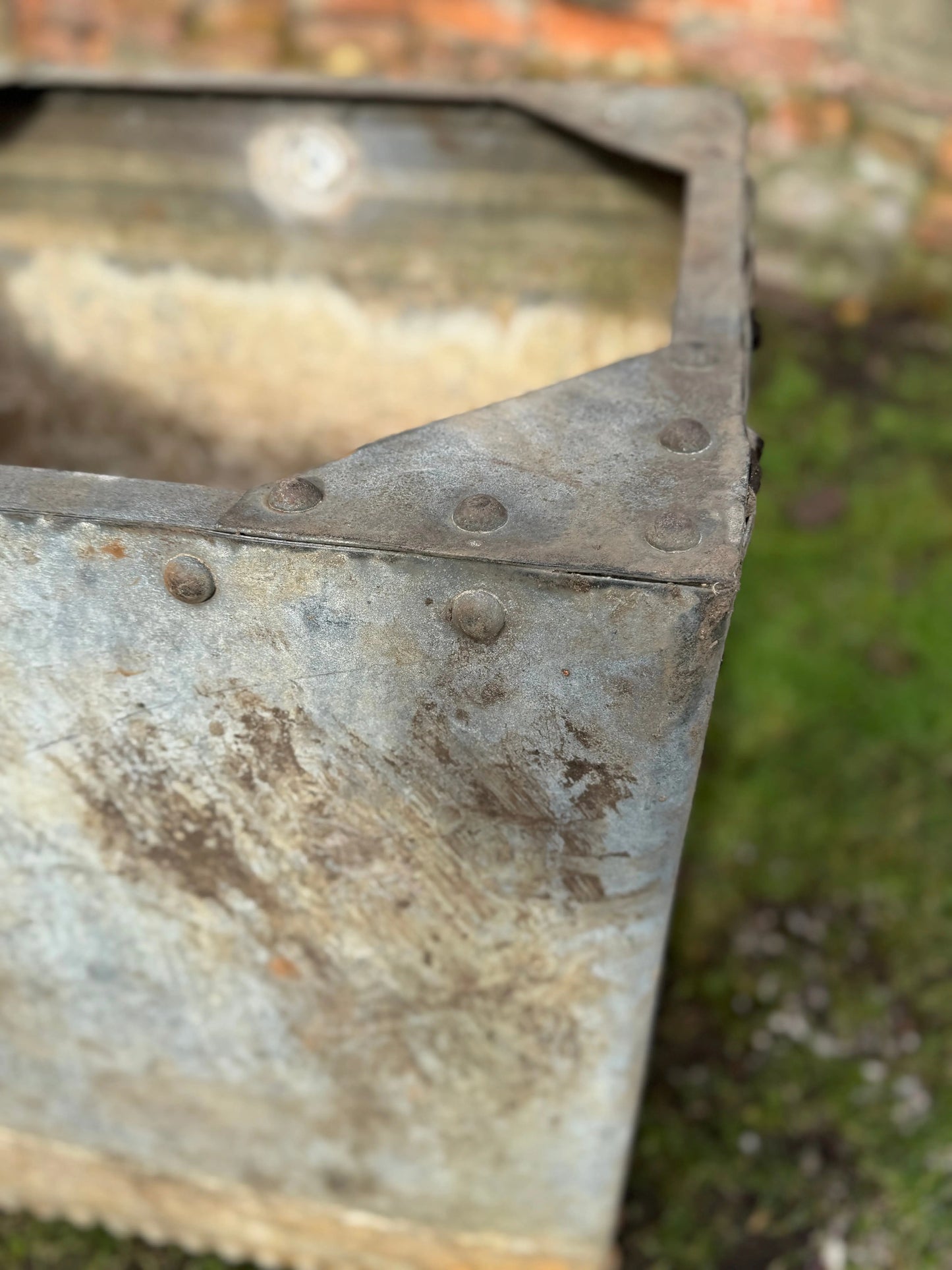 Vintage Galvanised Riveted Metal Planter / Trough Garden Planter Tree Pot W3 RUSTIC WAREHOUSE NORFOLK