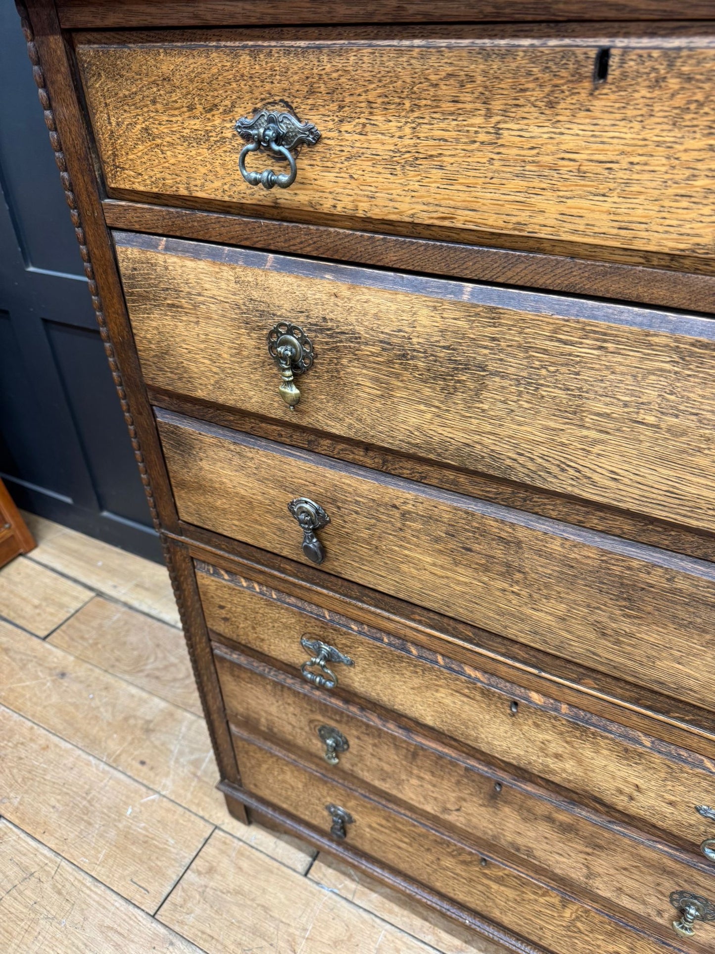 Antique Tiger Oak Chest of Drawers – Farmhouse, Rustic Bedroom, Hallway Storage