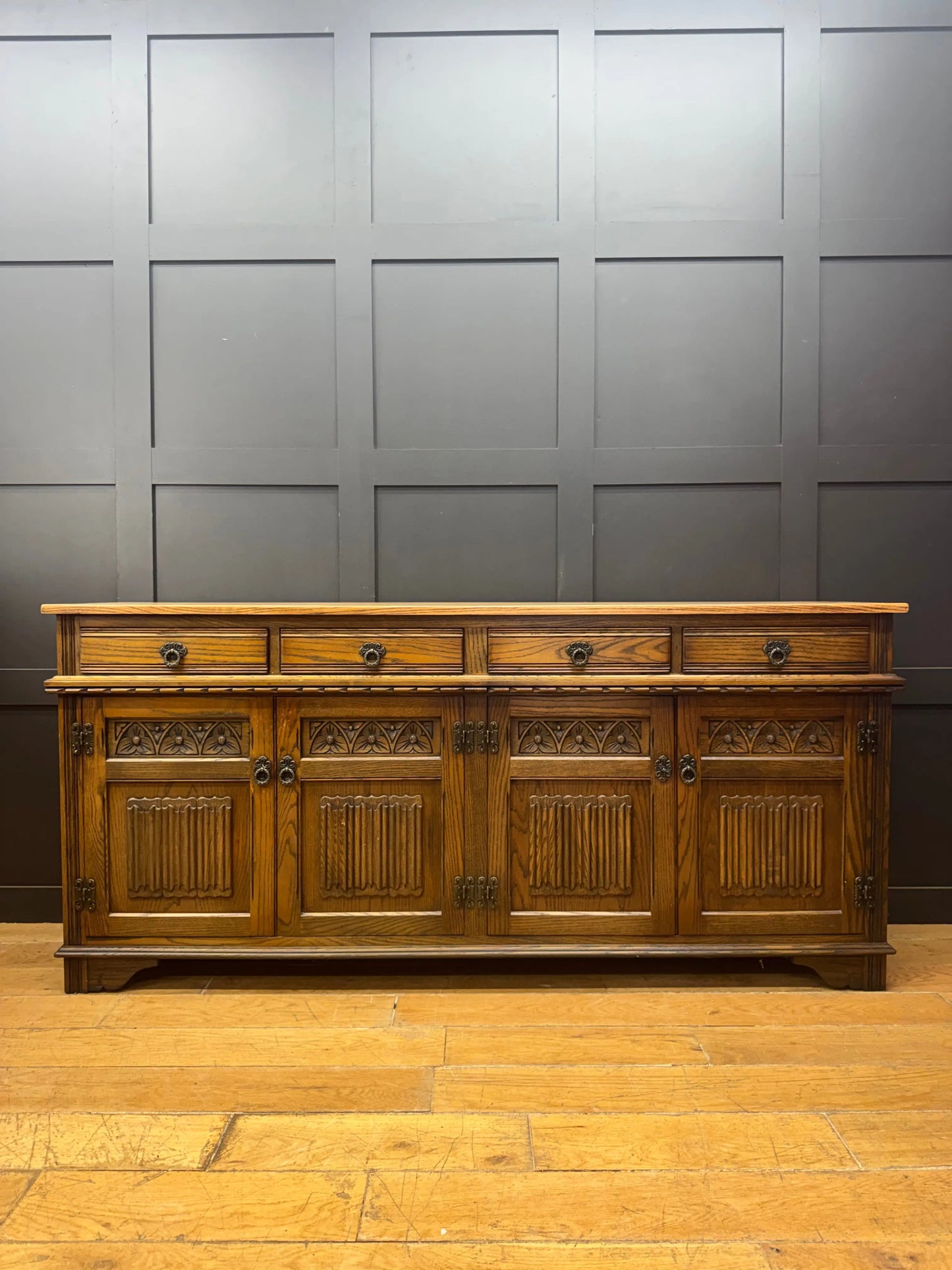 Old Charm Oak Sideboard Large Vintage Carved Cupboard Dresser Cabinet TV Stand
