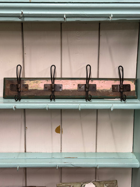 Reclaimed Wooden Coat Hooks / Vintage Rustic Coat Pegs / 4 Hook Coat Hat Rack O