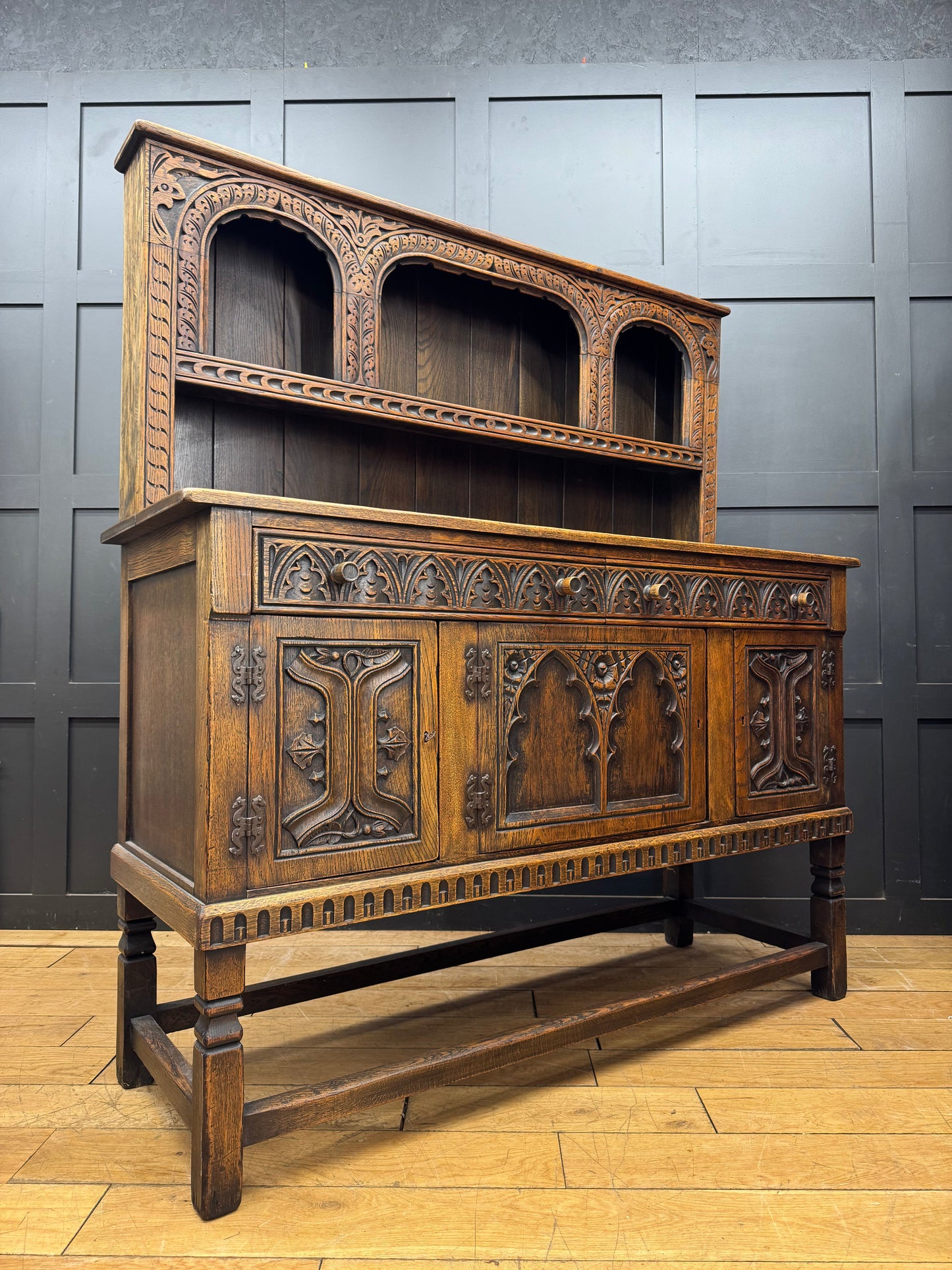 Vintage Carved Oak Dresser Sideboard Cabinet / Welsh Dresser Kitchen RUSTIC WAREHOUSE NORFOLK