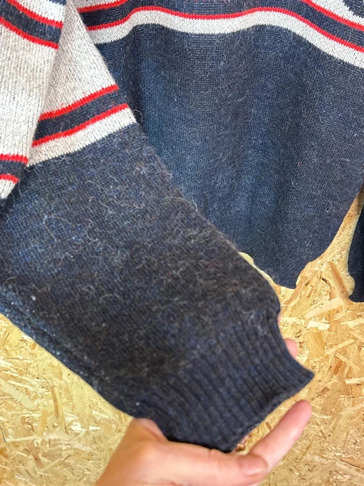 Vintage original 1990’s Ellesse Spell Out jumper sweatshirt unisex Medium #189