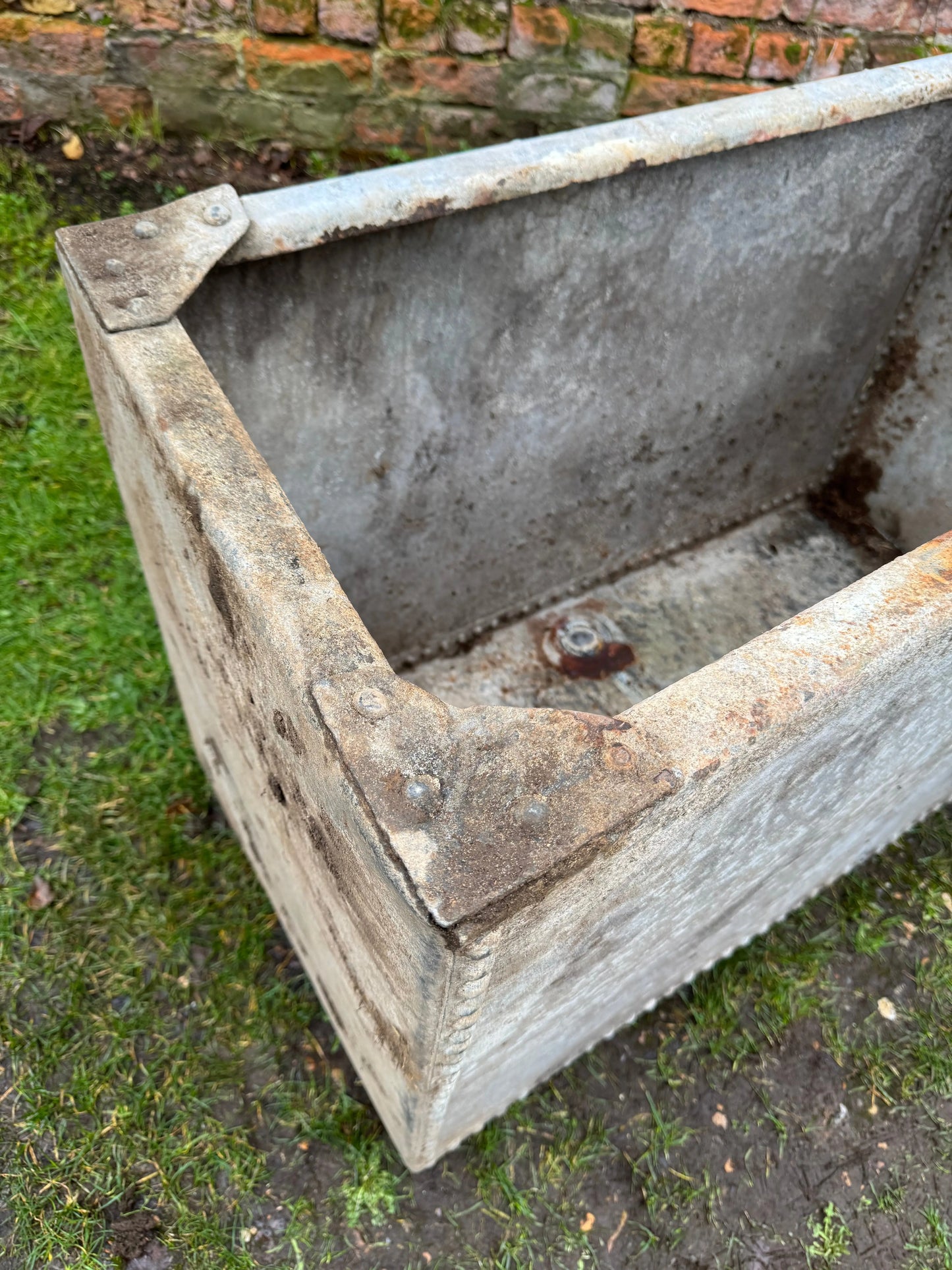 Riveted Galvanised Trough Planter /  Raised Flower Bed Plant Olive Tree Pot Z6 RUSTIC WAREHOUSE NORFOLK