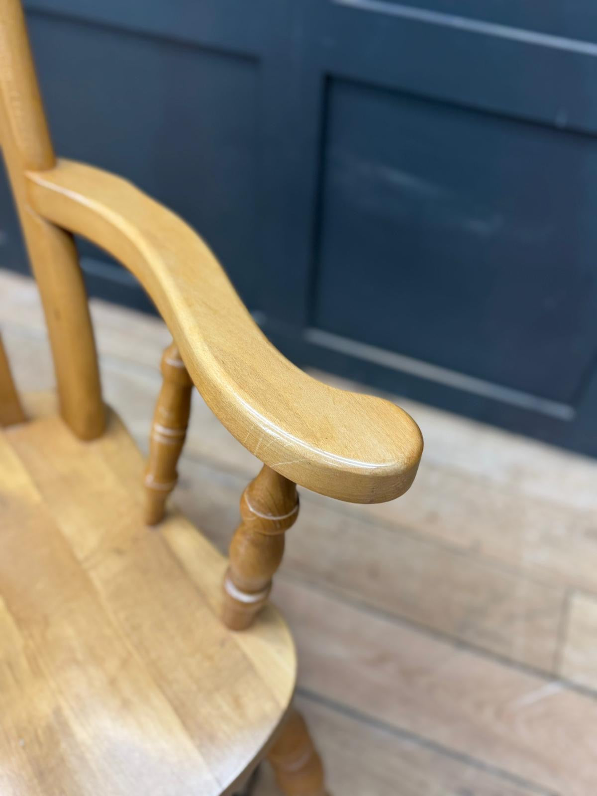 Preloved Farmhouse Beech Windsor Armchair / Kitchen Fireside Chair (B)