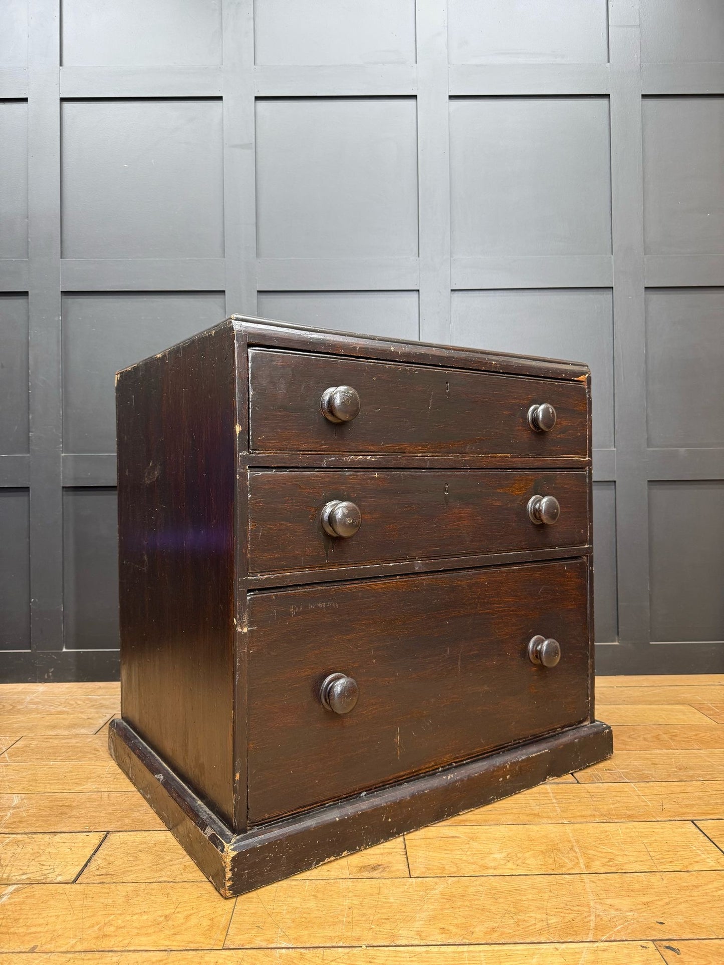 Antique Pine Chest Of Drawers / Victorian Dark Stained Chest Storage
