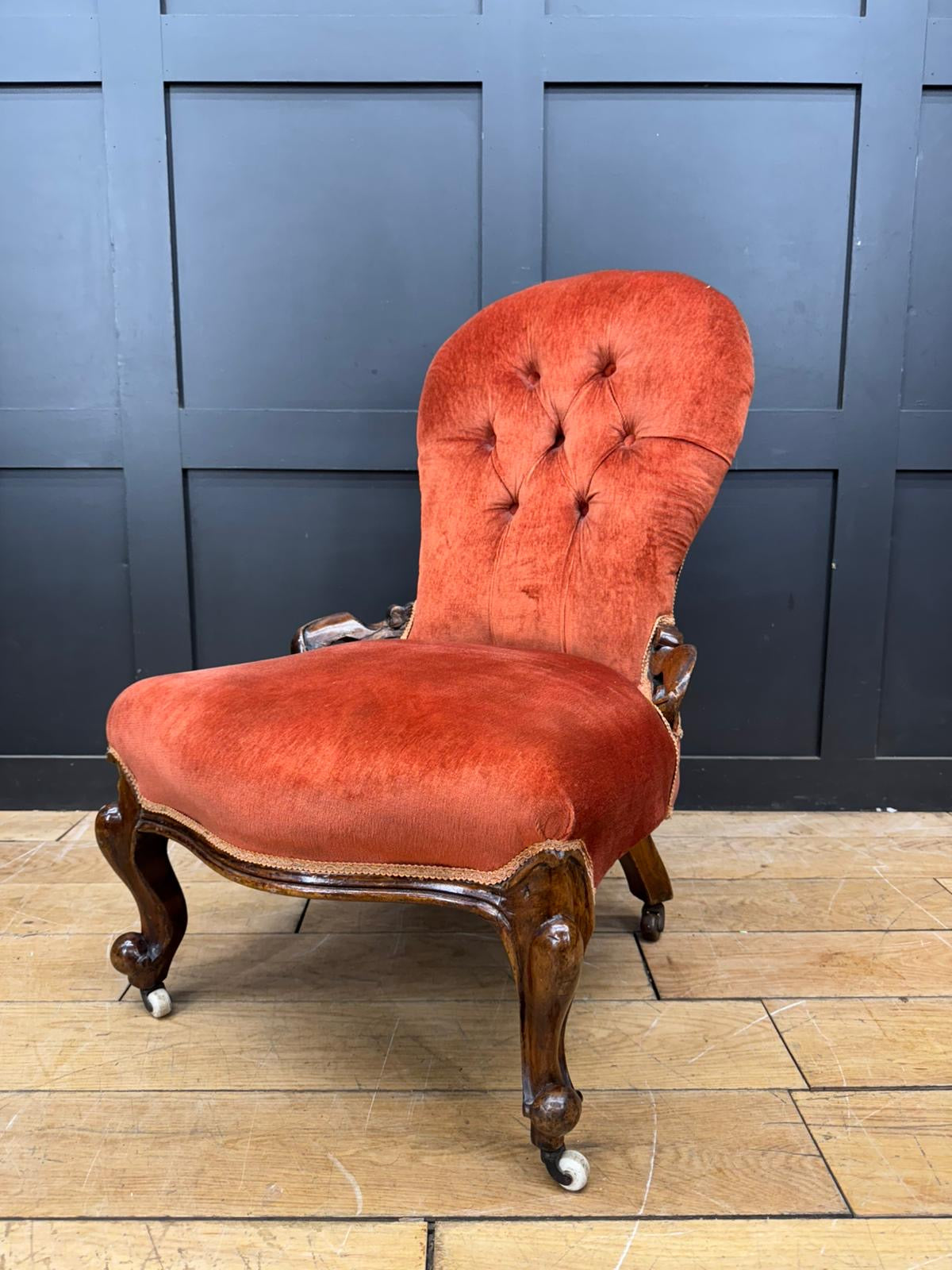 Victorian Walnut Spoon Nursing Chair in Orange Upholstery / Bedroom Chair