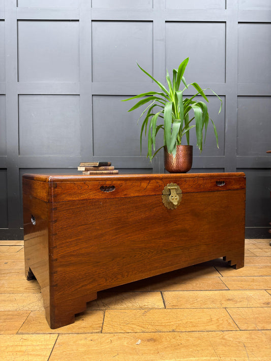 Chinese Camphor Wood Blanket Box Trunk Chest Coffee Table Lockable Storage