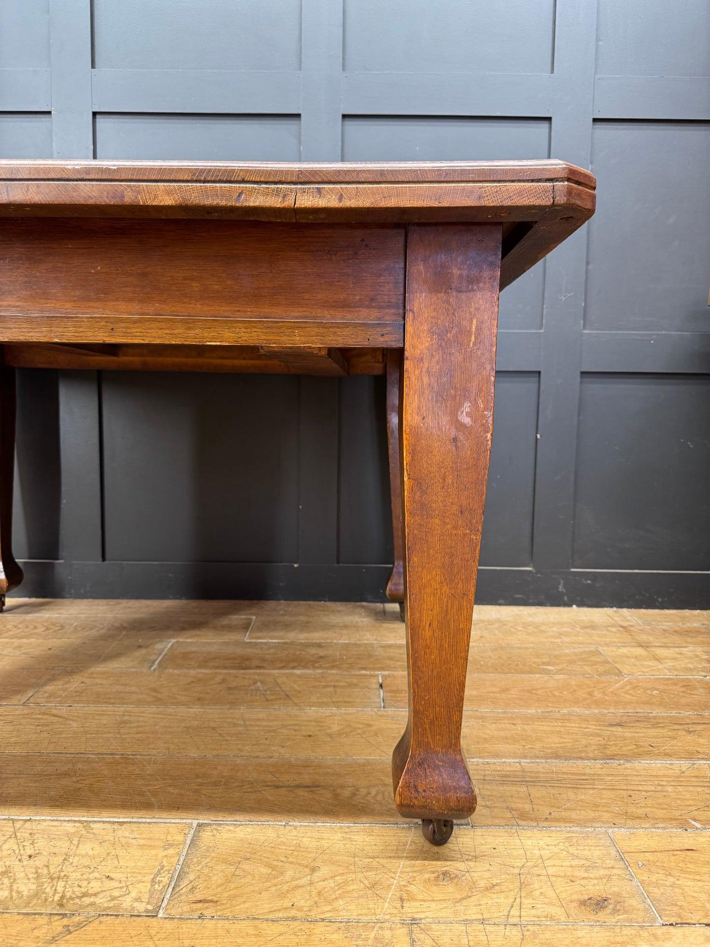 Antique Edwardian Oak Wind Out Extending Dining Kitchen Table