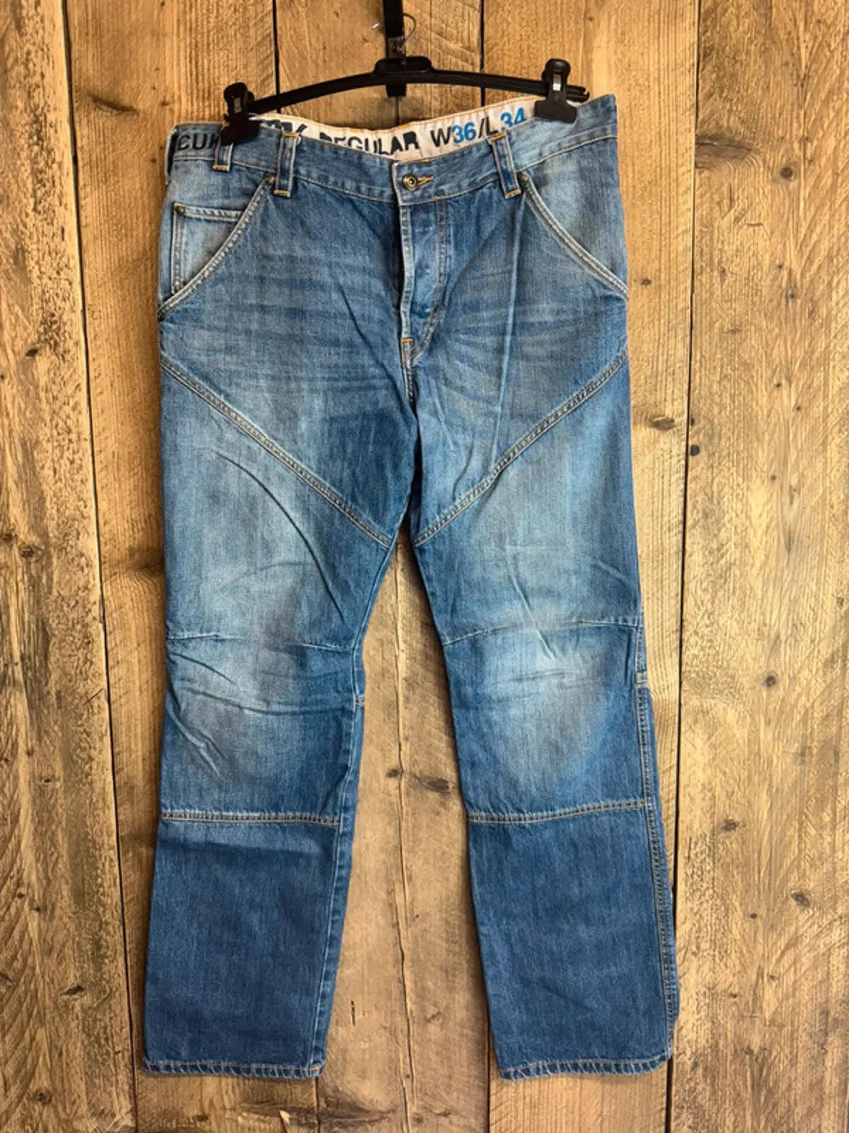 Vintage pair of men’s Y2K FCUK Jeans 36x34 FCUK