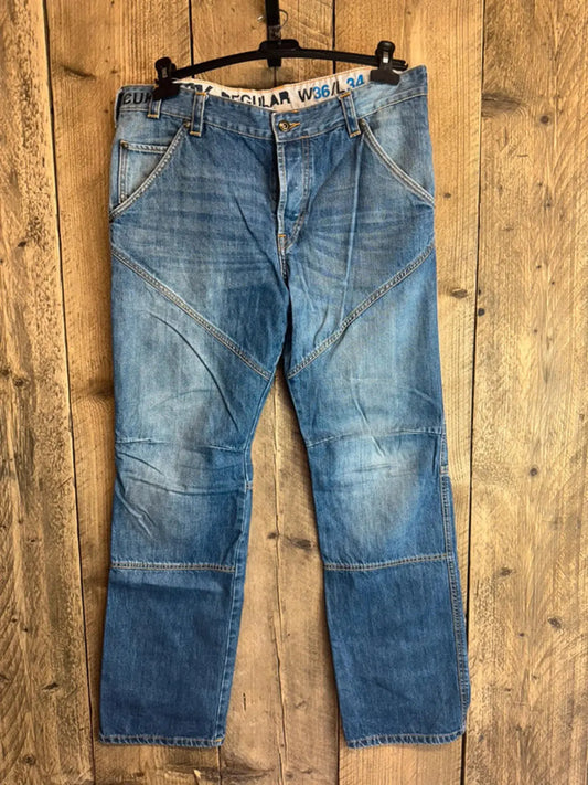 Vintage pair of men’s Y2K FCUK Jeans 36x34 FCUK