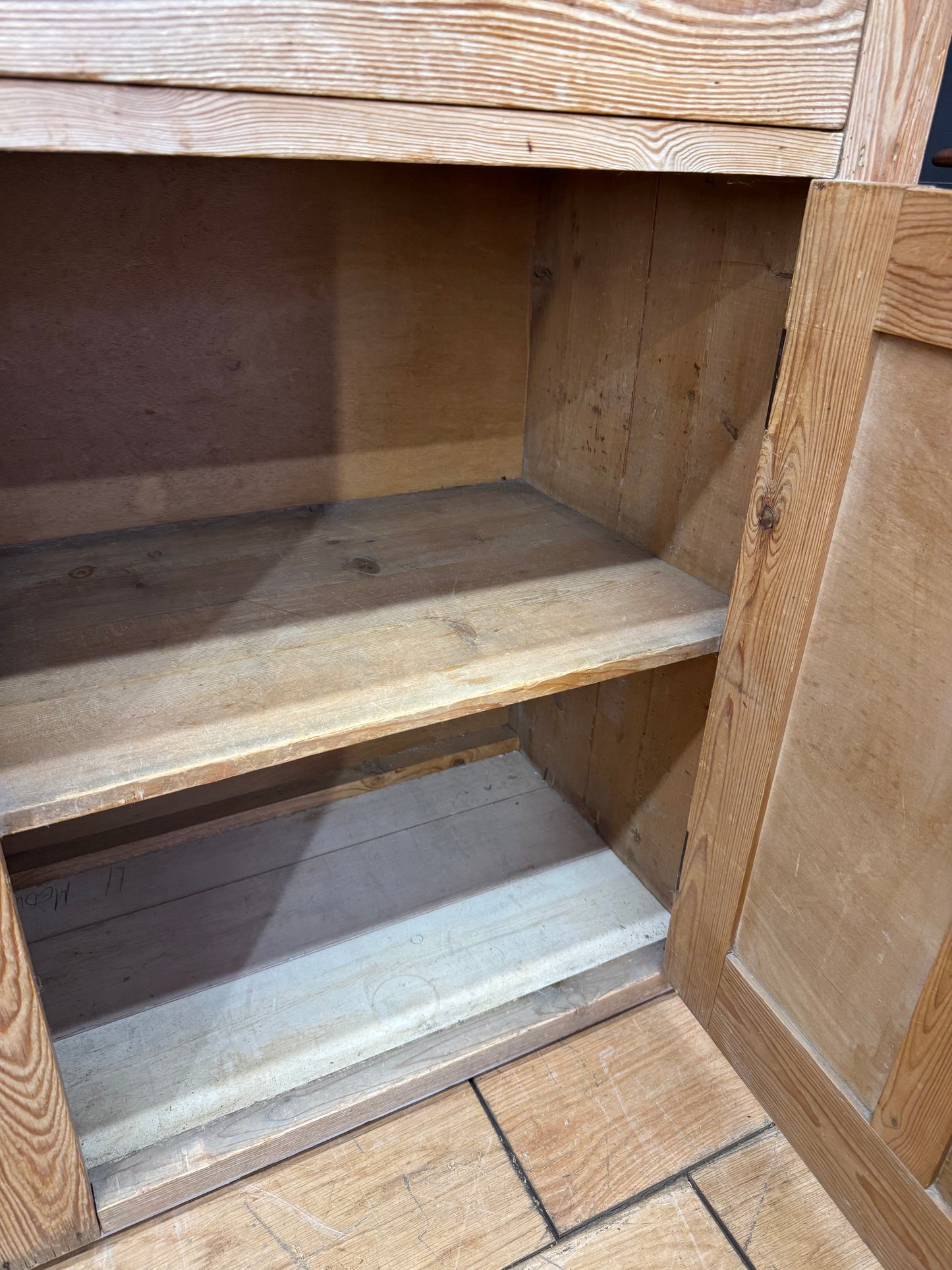 Antique Pine Kitchen Dresser Cabinet Cupboard Storage Pantry Drawers Shelves