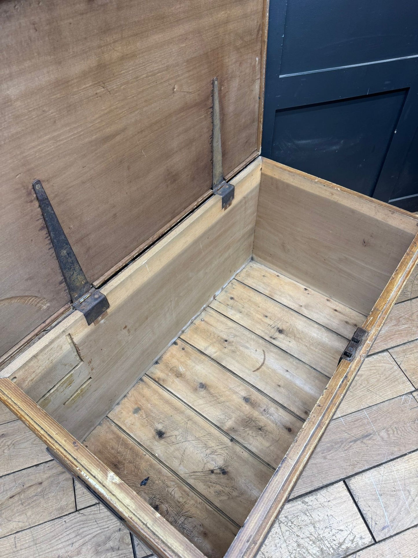 Antique Scumbled Pine Blanket Box / Storage Chest Coffee Table