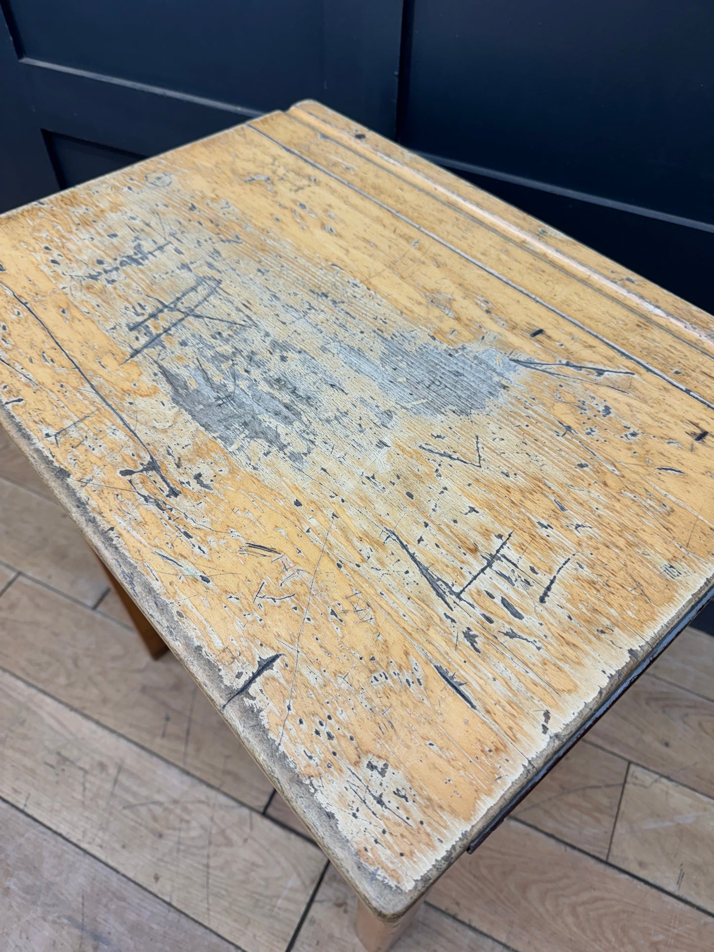 Vintage School Desk / Home Schooling Desk / Child’s Desk / Small Desk table