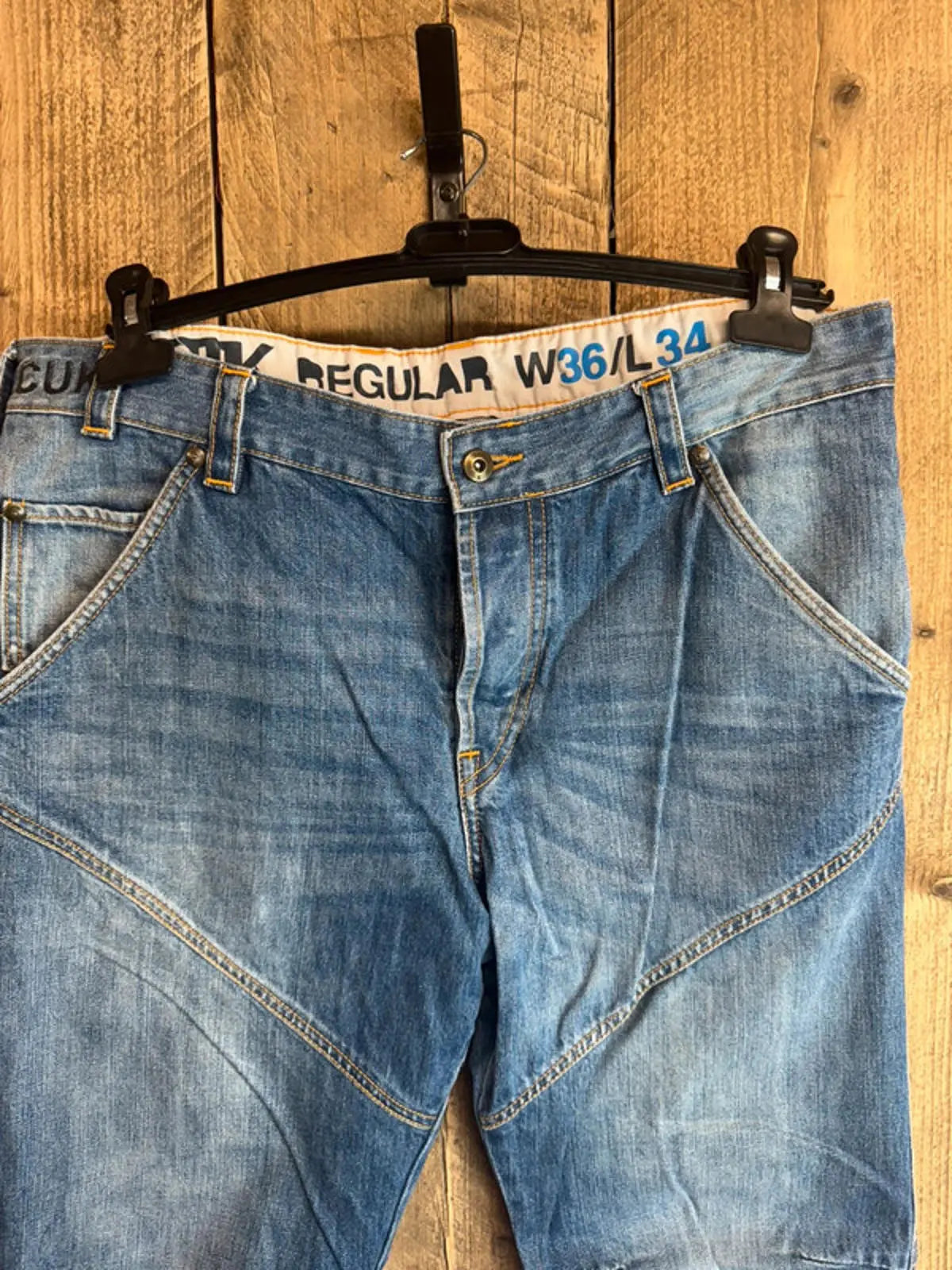 Vintage pair of men’s Y2K FCUK Jeans 36x34 FCUK