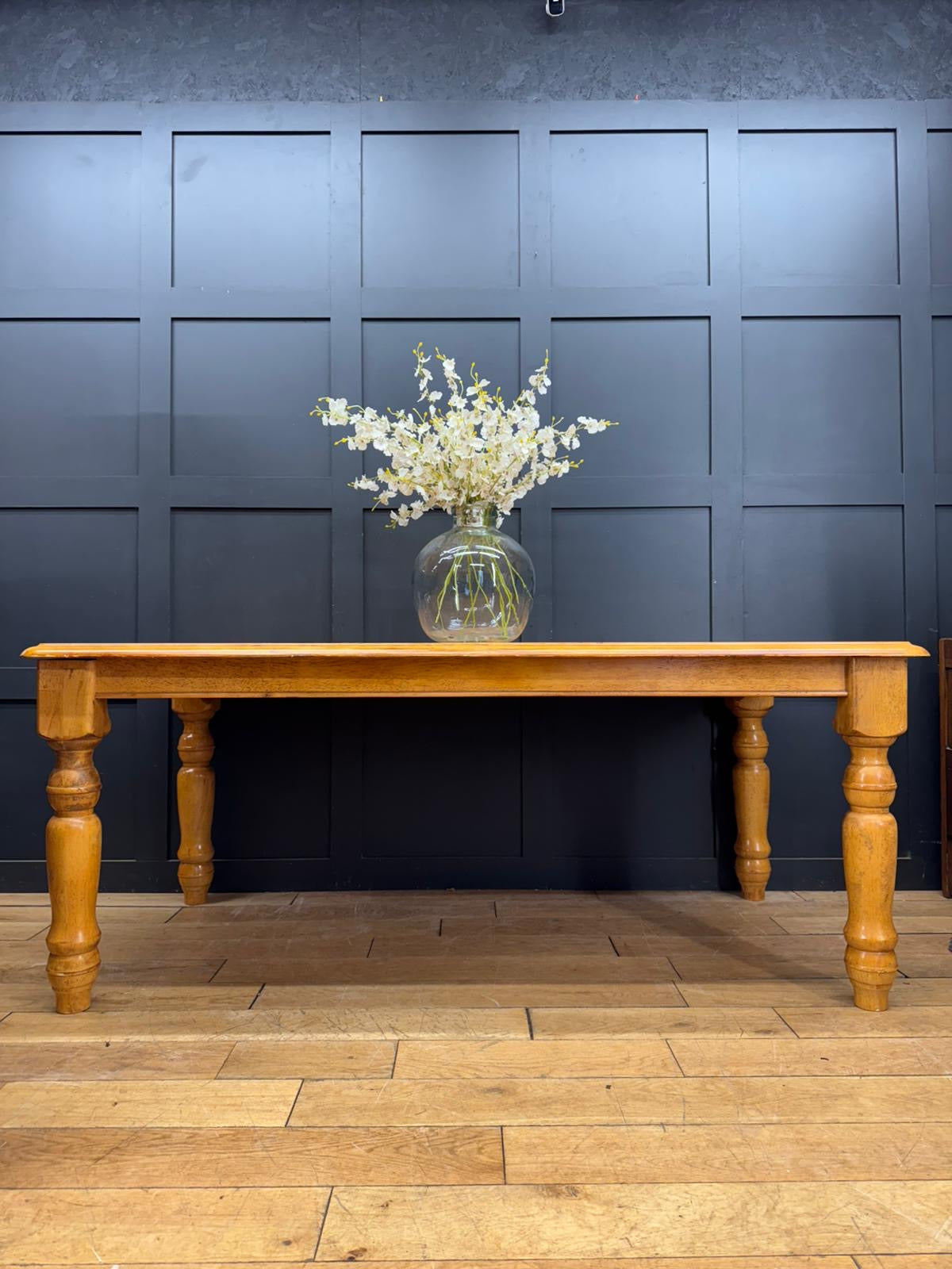 Large Beech Farmhouse Dining Table with Turned Legs – 6 to 10 Seater