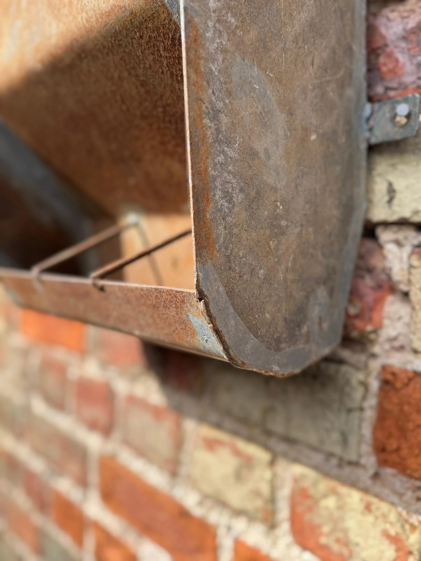 Vintage Wall Mounted Metal Planter Rustic Garden Herb Flower Holder Plant Pot RUSTIC WAREHOUSE NORFOLK