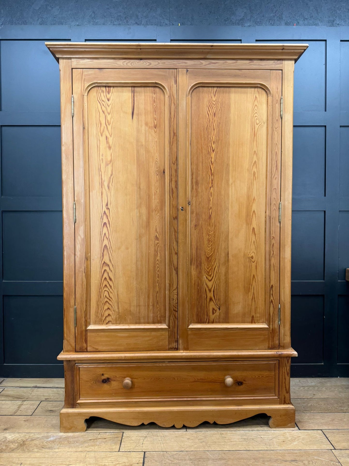 Vintage Solid Pine Double Wardrobe with Drawer / Bedroom  Storage Cupboard