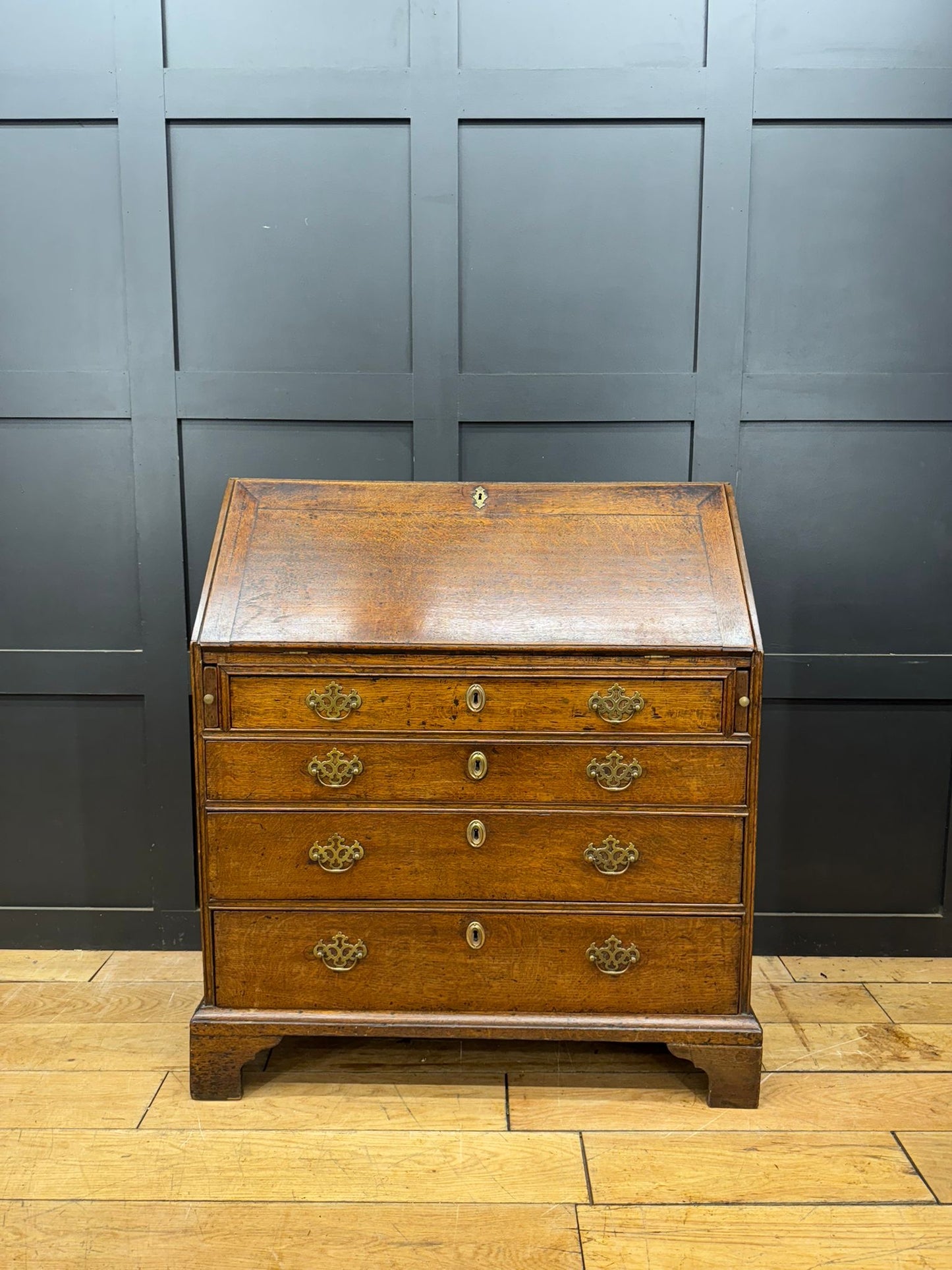 Georgian Oak Bureau Desk / Writing Desk / Hall Sideboard