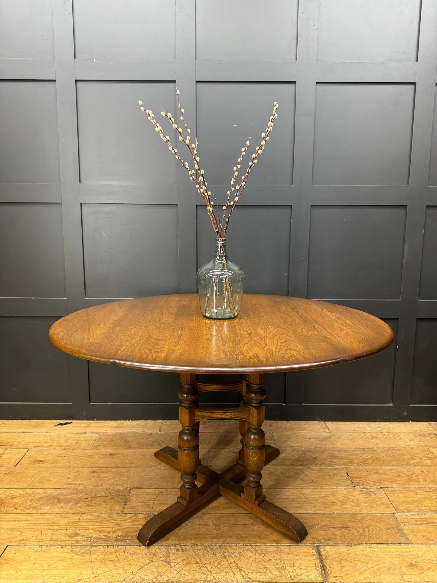 Ercol Chichester 945 Solid Elm Drop Leaf Extending Kitchen Dining Table