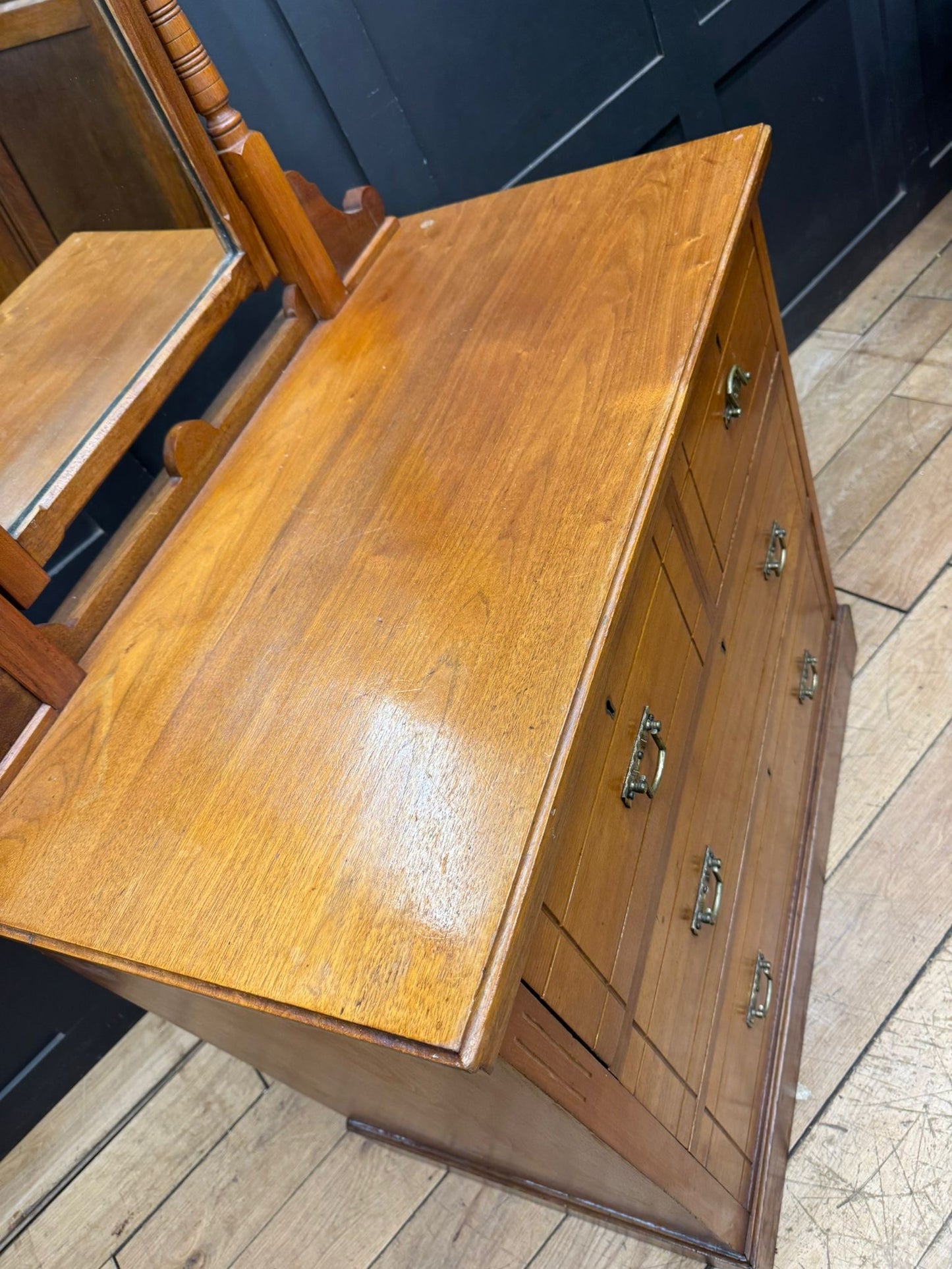 Antique Walnut Chest of Drawers by Maple & Co \ Edwardian Dressing Table