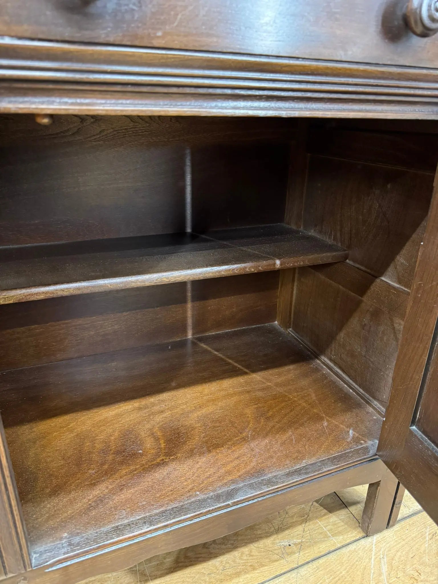 Ercol Elm Sideboard with Cupboard & Drawers TV Stand 123cm RUSTIC WAREHOUSE NORFOLK