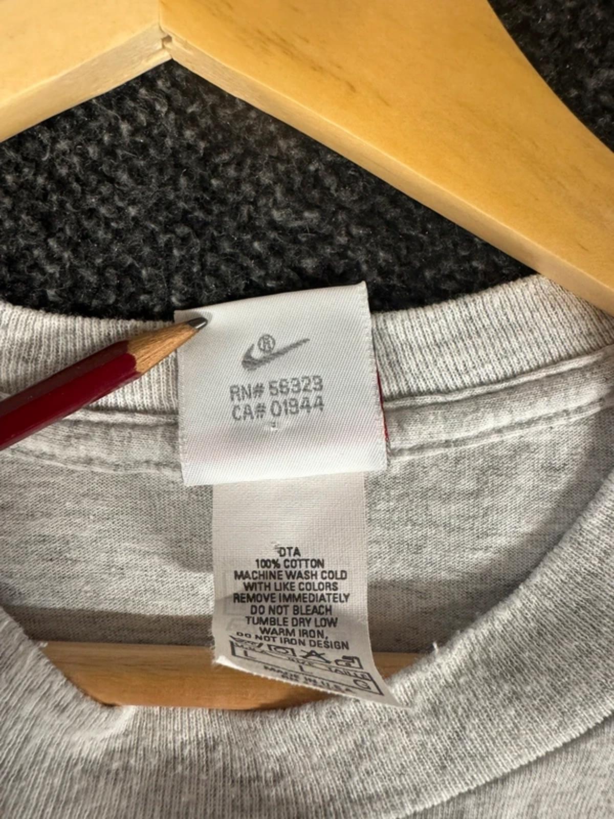 Vintage Original late 1980s early Nike Air t-shirt large