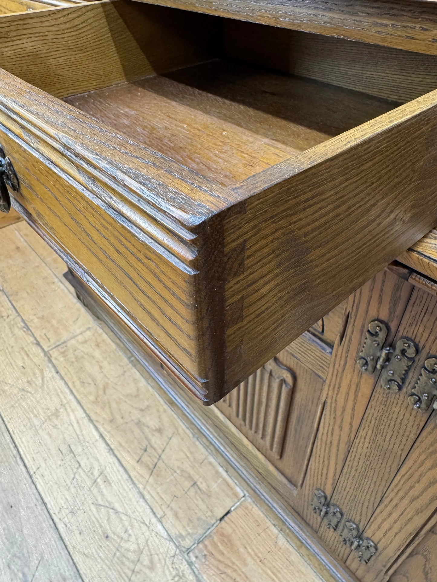 Old Charm Oak Sideboard Large Vintage Carved Cupboard Dresser Cabinet TV Stand