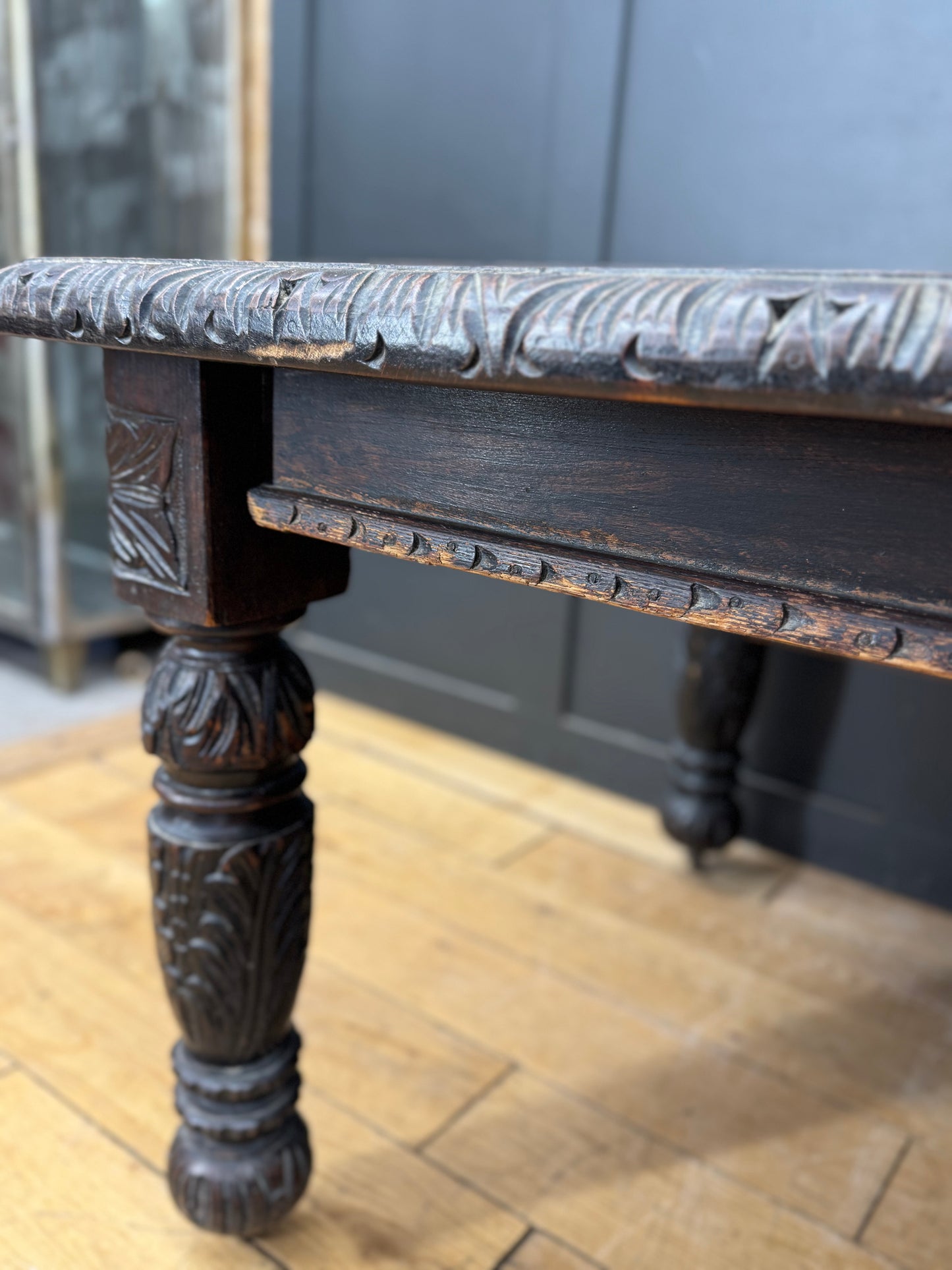 Antique Carved Oak Dining Kitchen farmhouse Table / Victorian