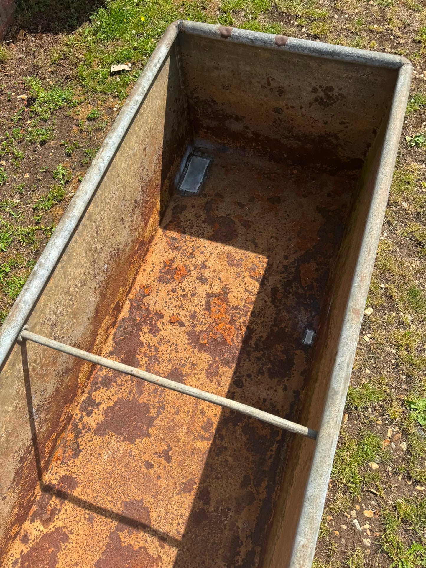 Large Antique Riveted Galvanised Water Trough Garden Planter 184cm (T4
