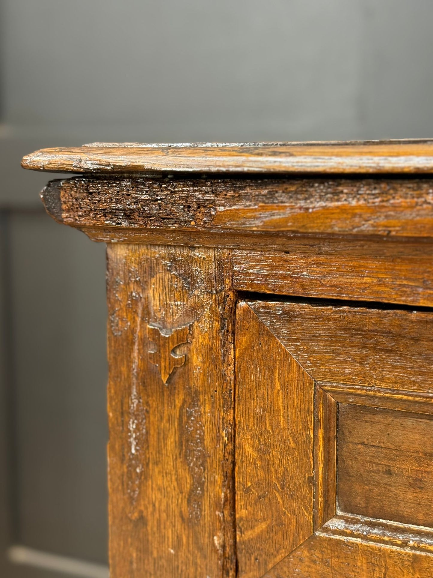 17th Century Oak Cabinet – 4 Drawer Coffer Front 111cm TV Stand Chest Of Drawers