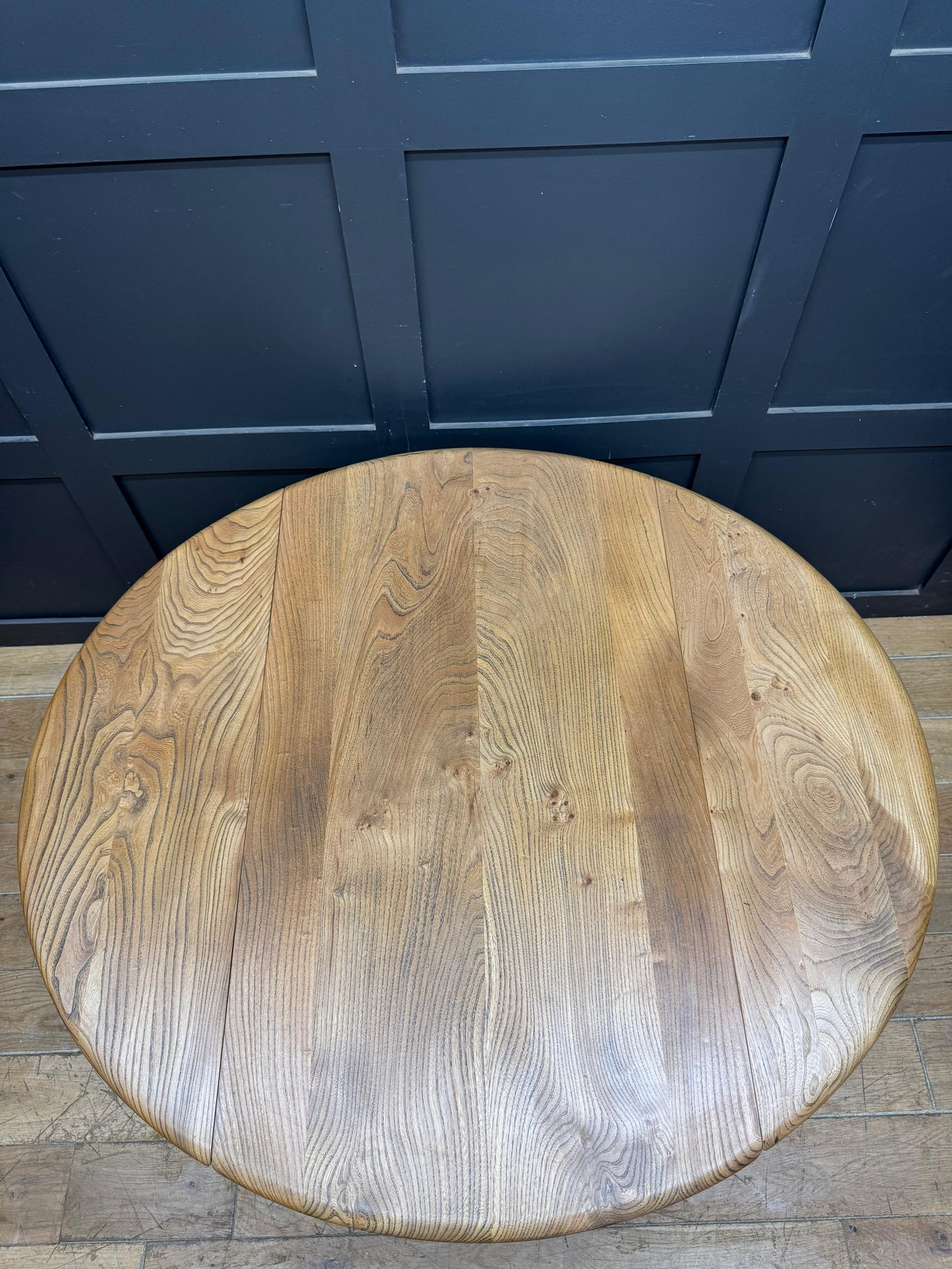 Ercol Elm Drop Leaf Dining Table / Vintage MCM Extending Round Kitchen Table