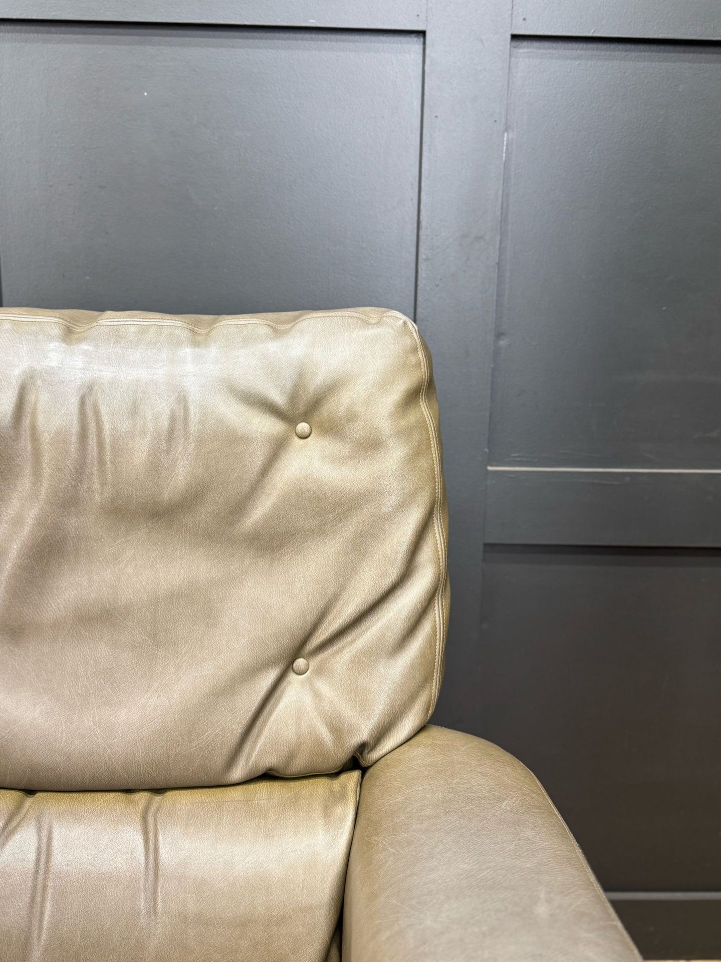 Mid Century Leather Armchair  / Vintage Olive Green Lounge Chair / Seating
