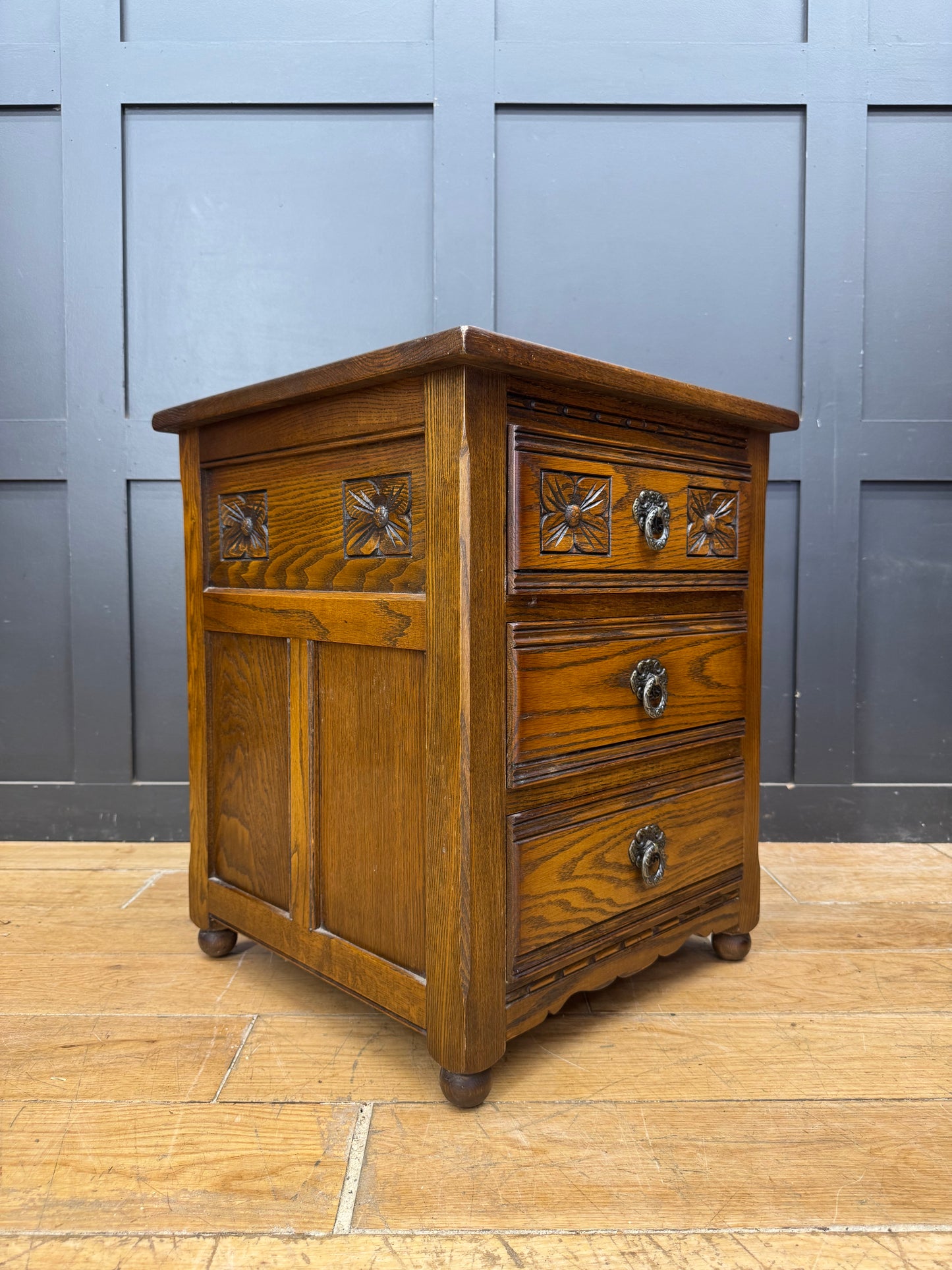 Old Charm Oak Bedside Cabinet 3 Drawer Chest of Drawers Wood Bros Vintage